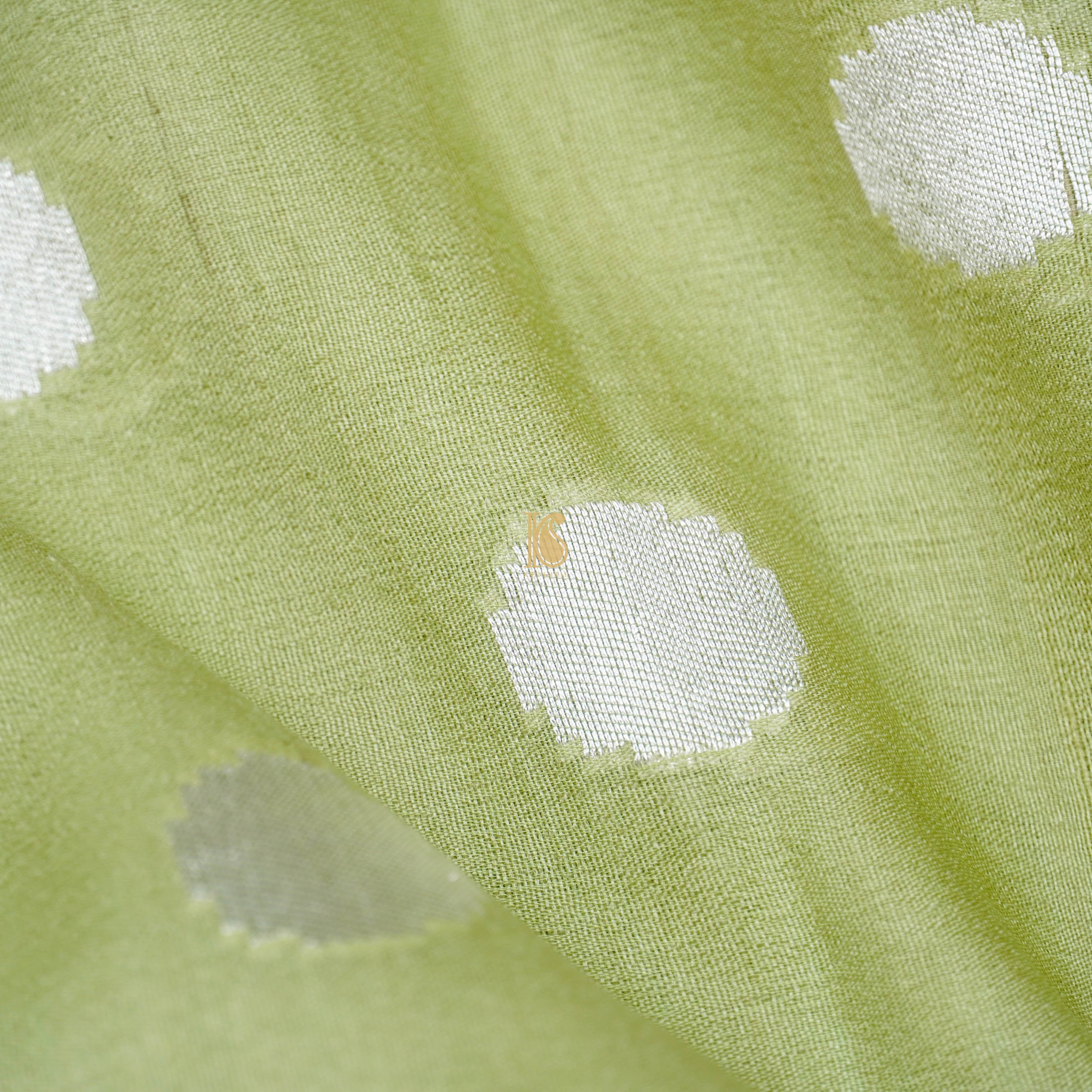 Handwoven Green Tussar Silver Zari Muniya Border Banarasi Saree - Khinkhwab