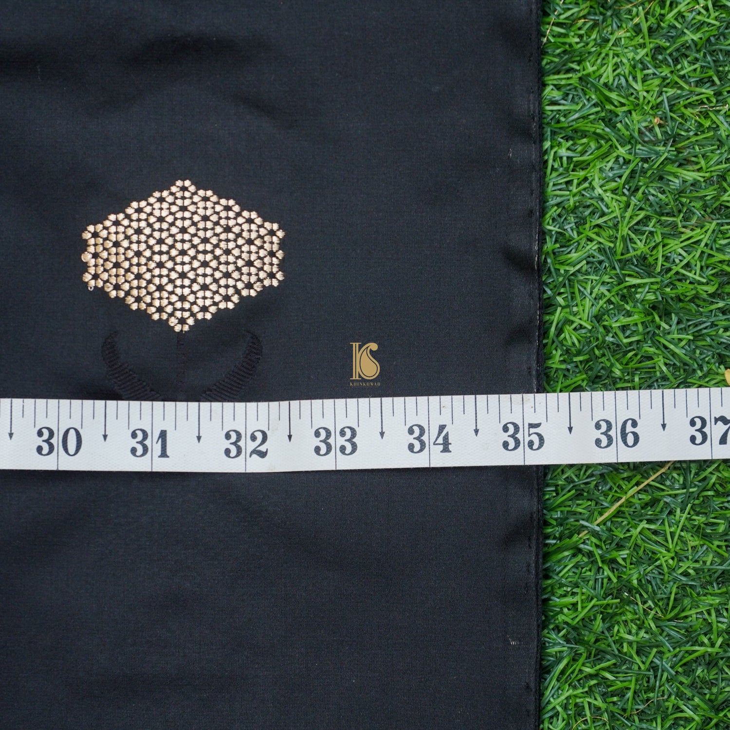 Handwoven Ebony Black Pure Mashru Silk Kadwa Banarasi Fabric - Khinkhwab