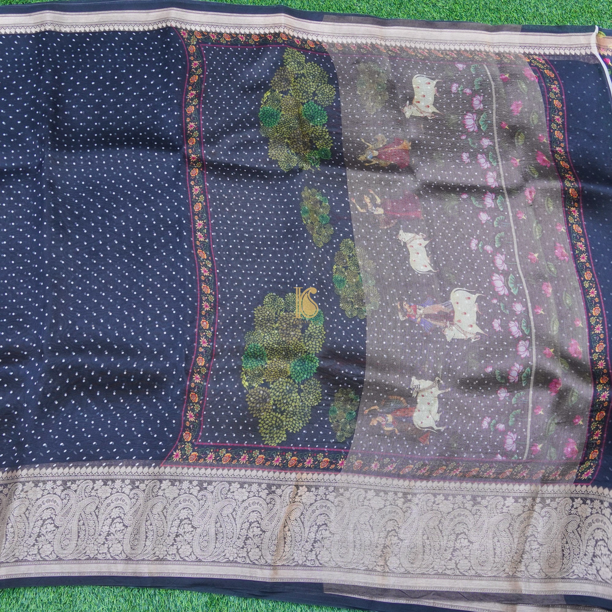 Lucky Point Organza Silk Pichwai Print Banarasi Border Saree - Khinkhwab