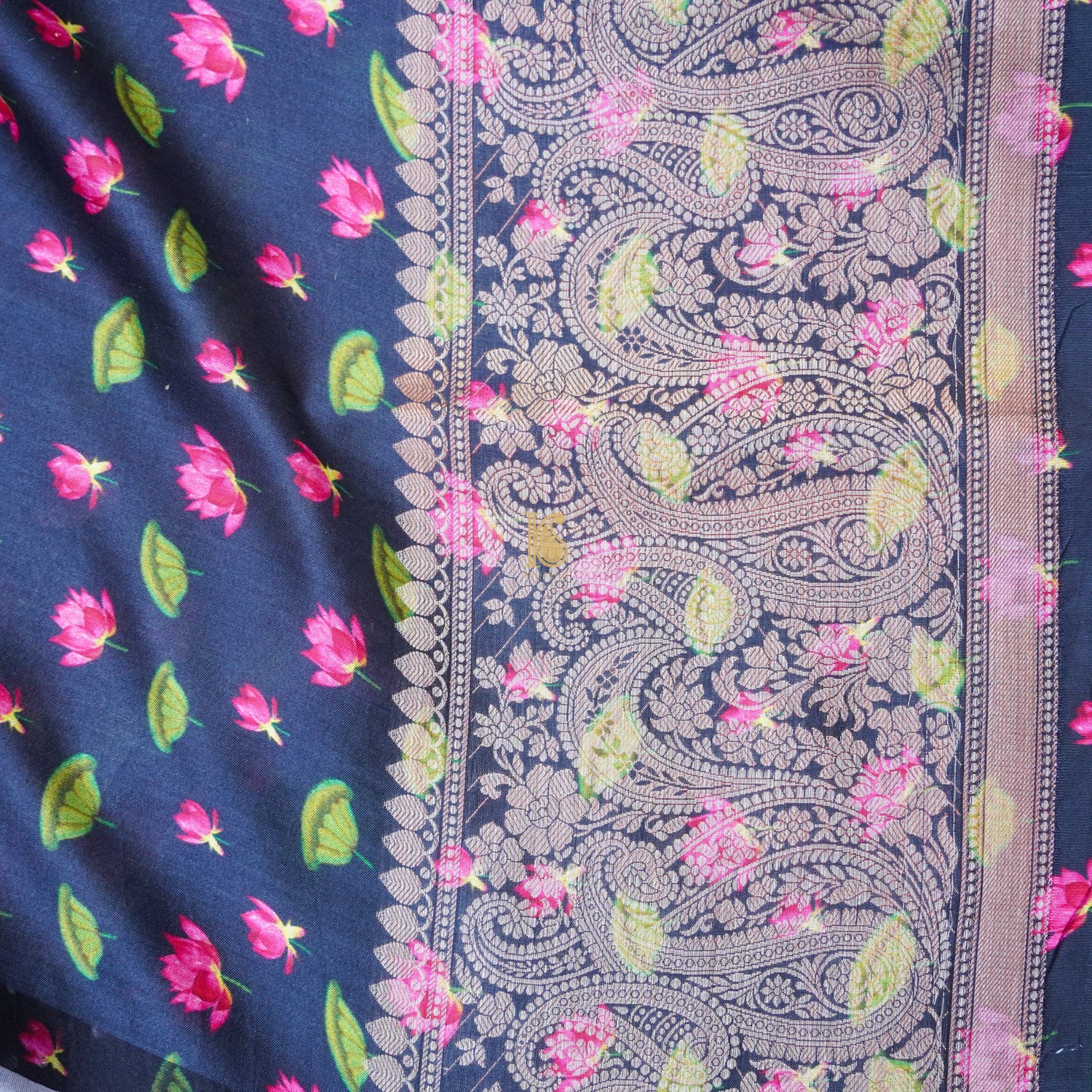 Lucky Point Organza Silk Pichwai Print Banarasi Border Saree - Khinkhwab