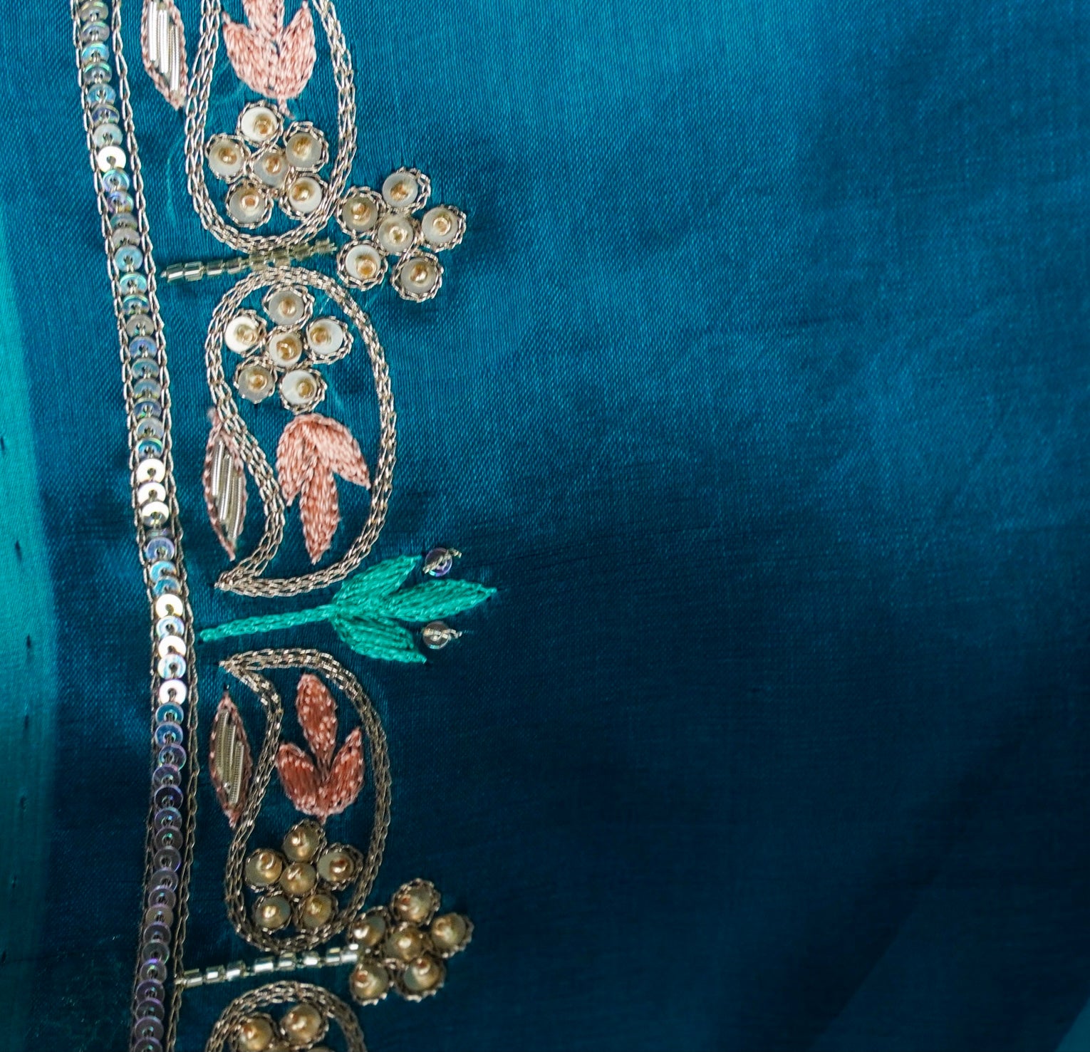 Handwoven Cerulean Blue Pure Georgette Organza Embroidery Saree - Khinkhwab
