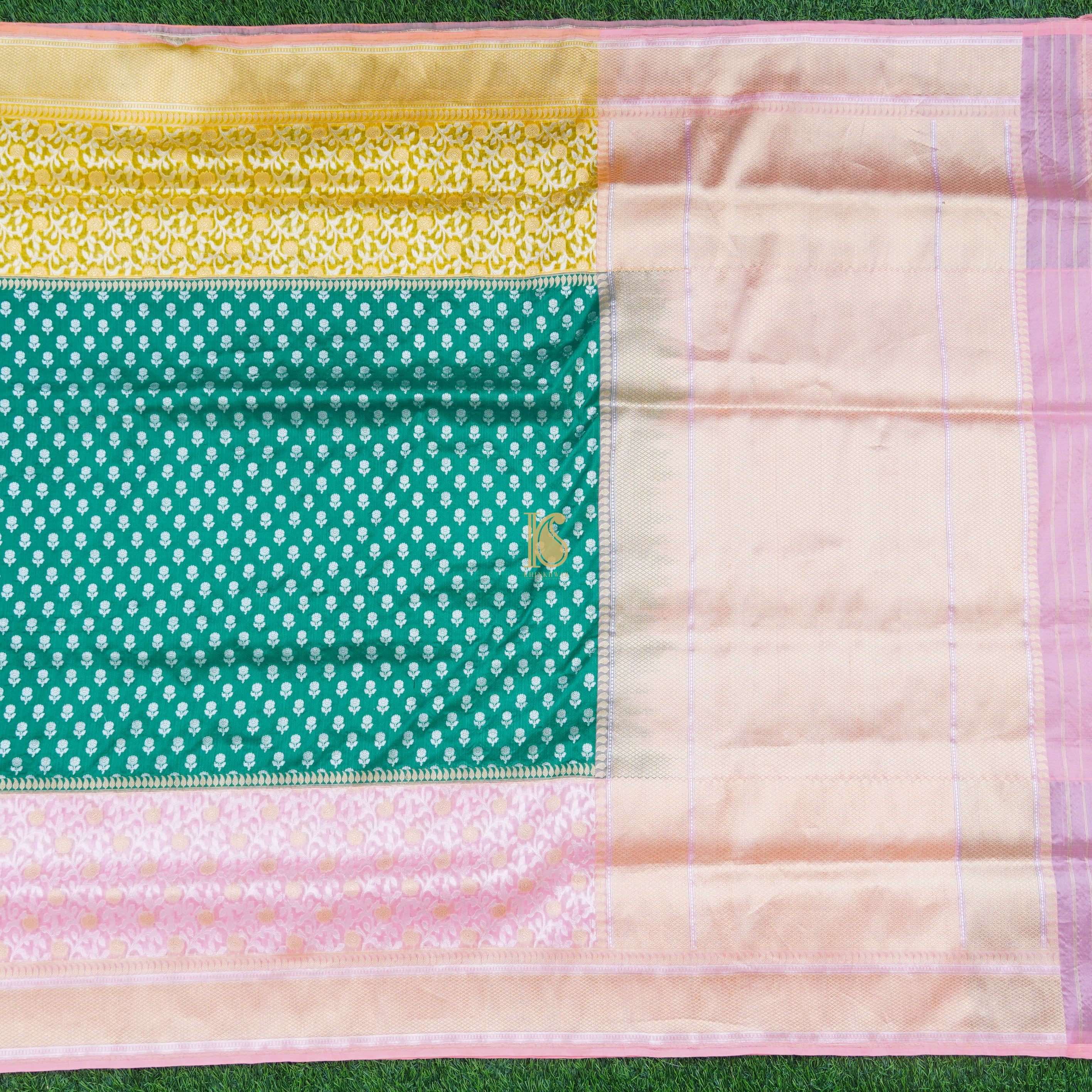 Green Pure Katan Silk Handloom Banarasi Saree with Kora Border - Khinkhwab