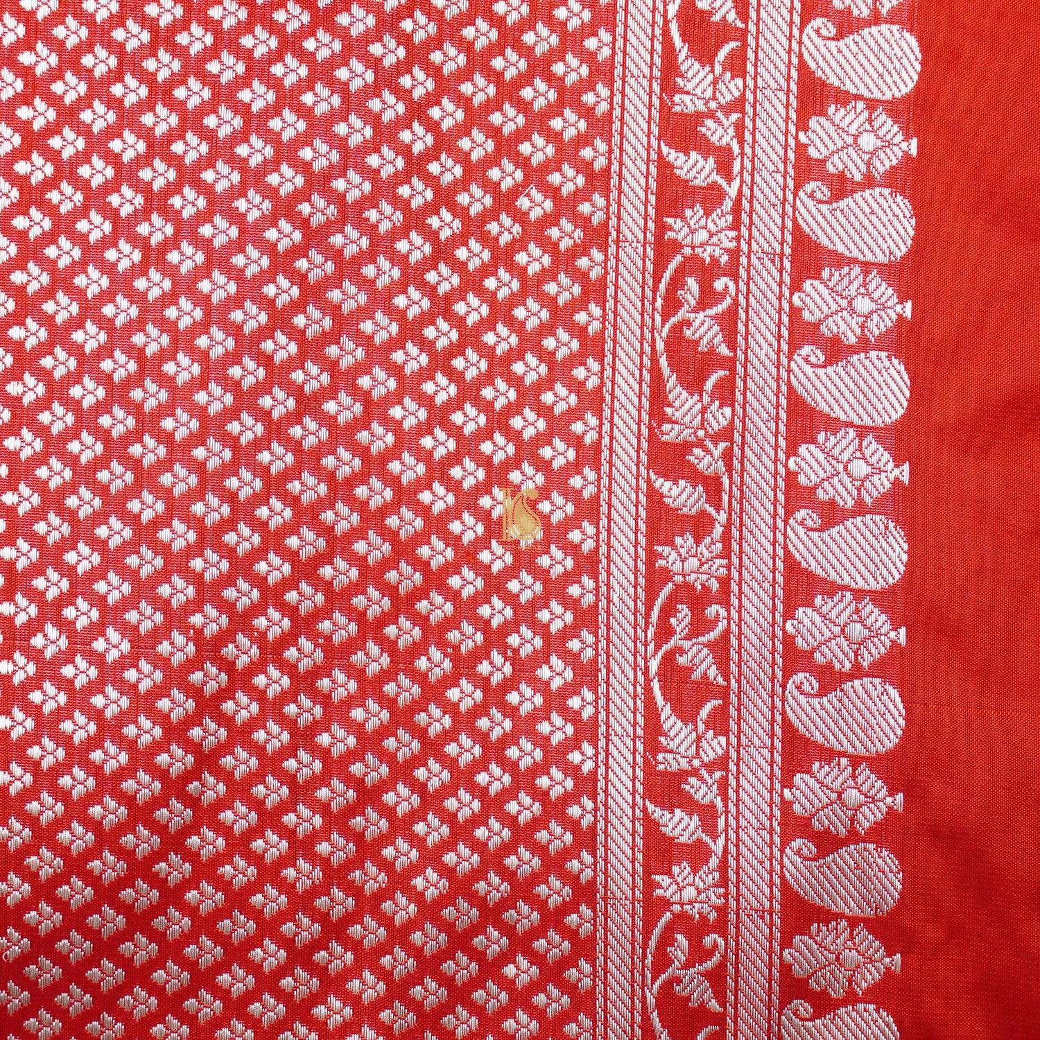 Red Handloom Katan Silk Banarasi Kadwa Jaal Saree - Khinkhwab