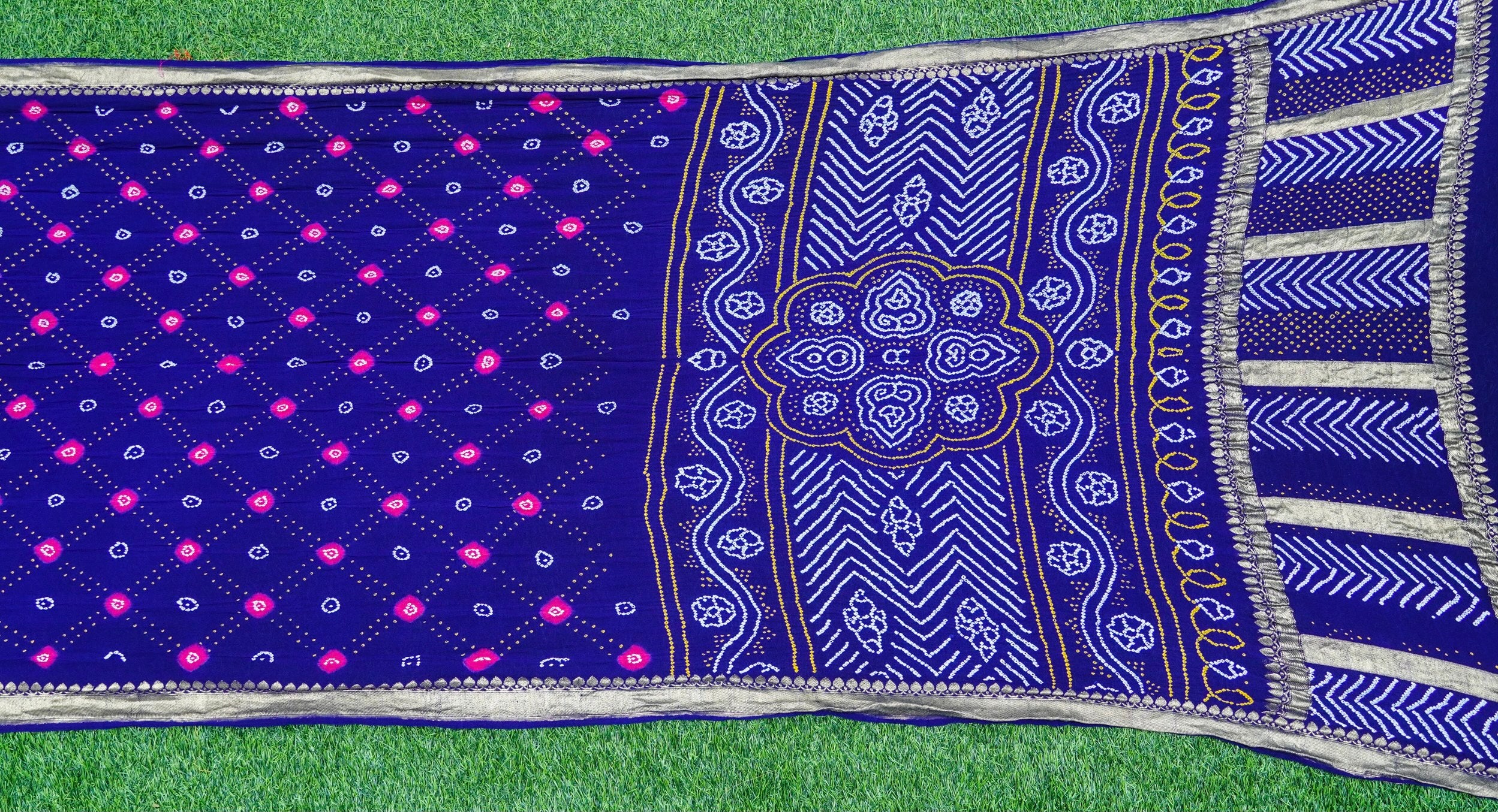 Midnight Blue Pure Georgette Handloom Banarasi Bandhani Saree - Khinkhwab