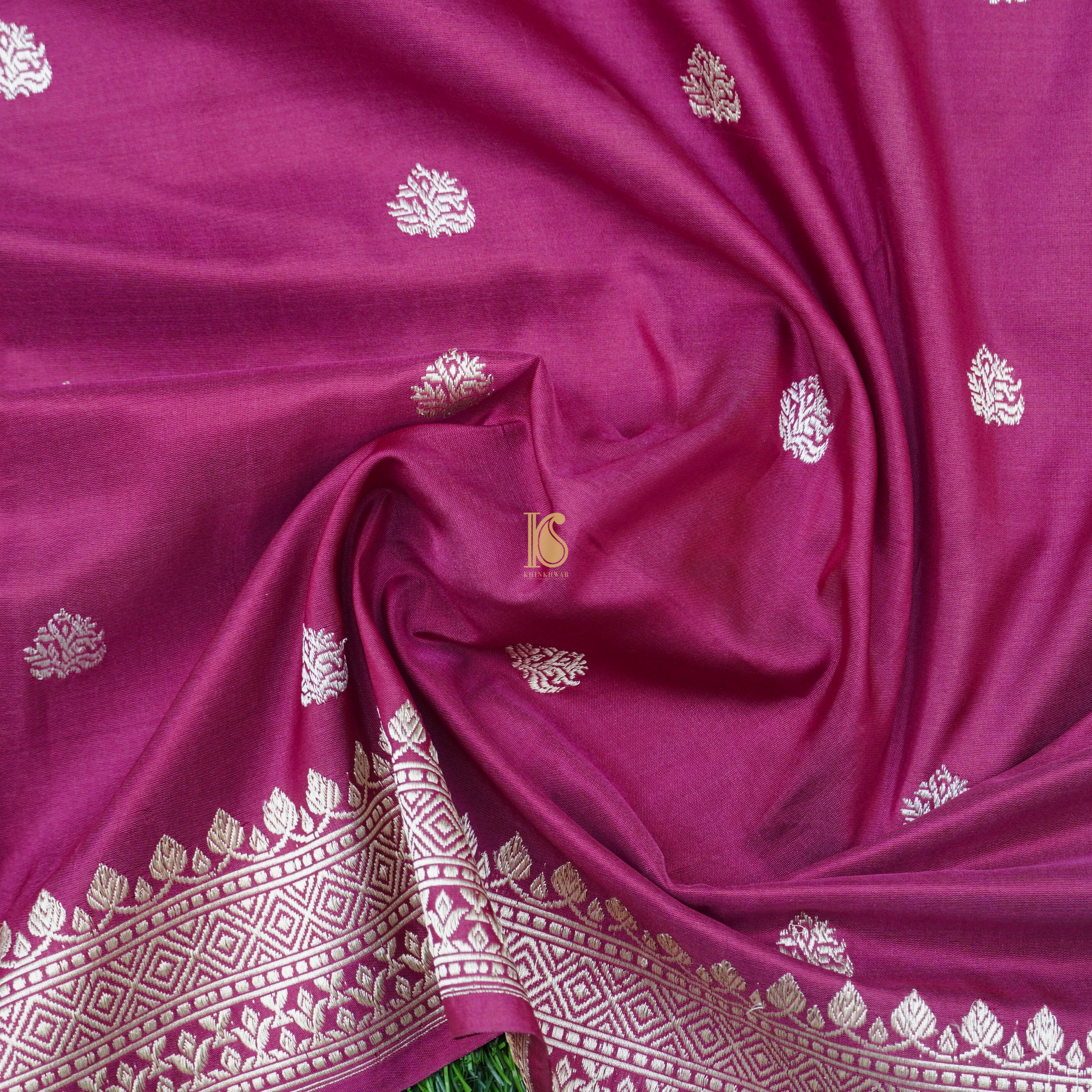 Mehroon Handwoven Katan Silk Kadwa Banarasi Suit Set - Khinkhwab