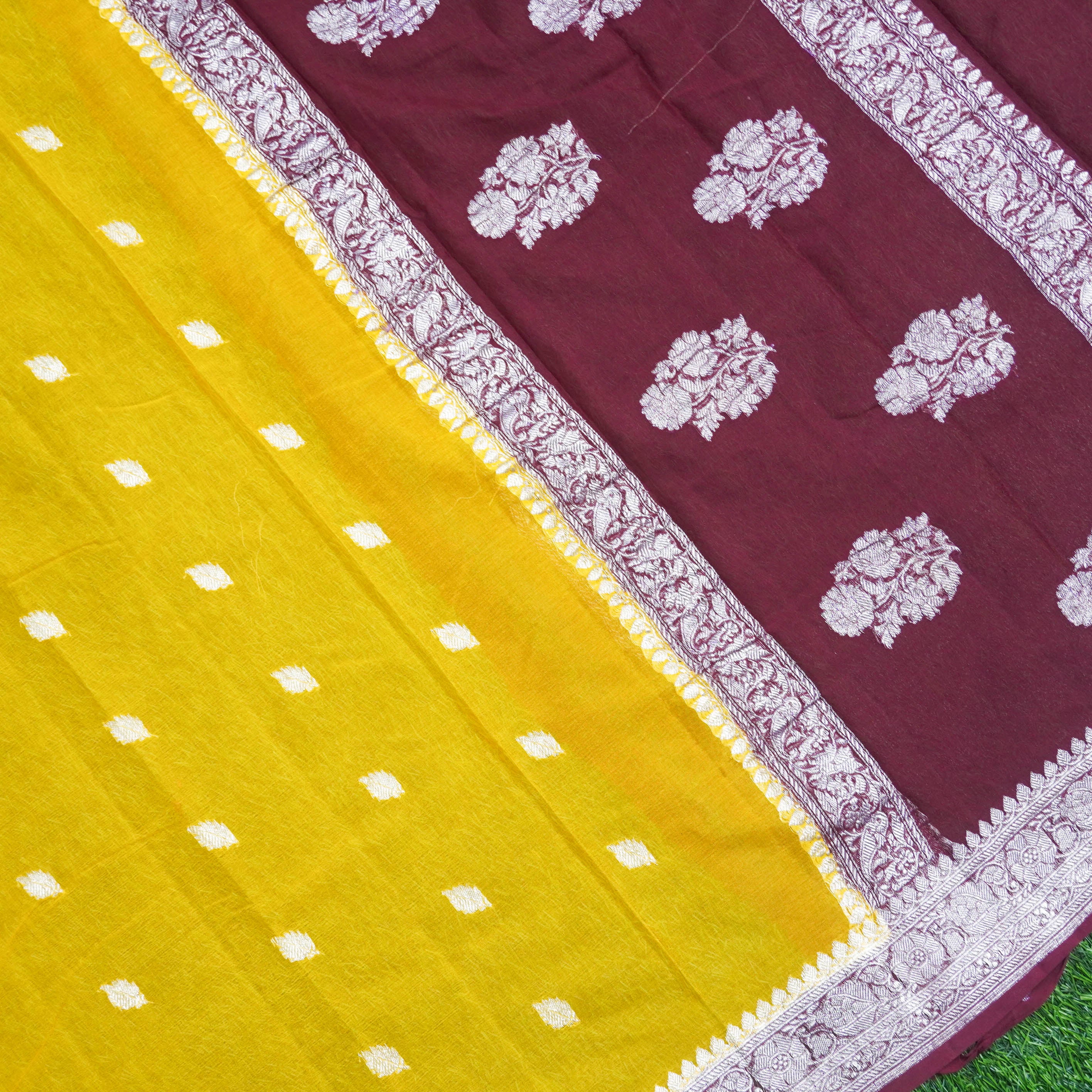 Yellow Pure Georgette Handloom Banarasi Saree - Khinkhwab