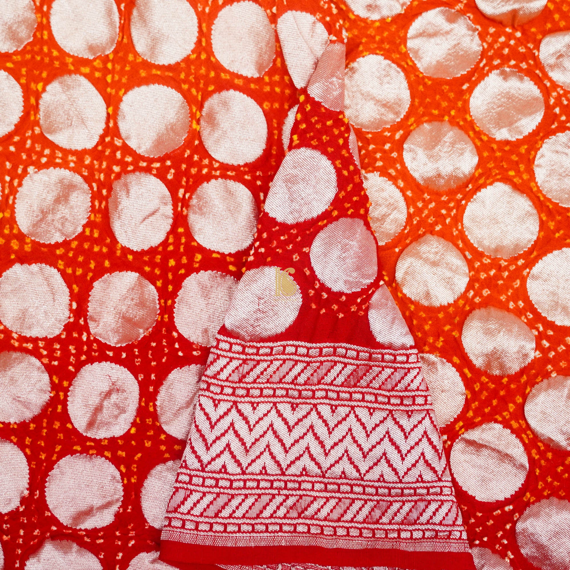 Red & Orange Georgette Handloom Banarasi Bandhani Circle Dupatta - Khinkhwab