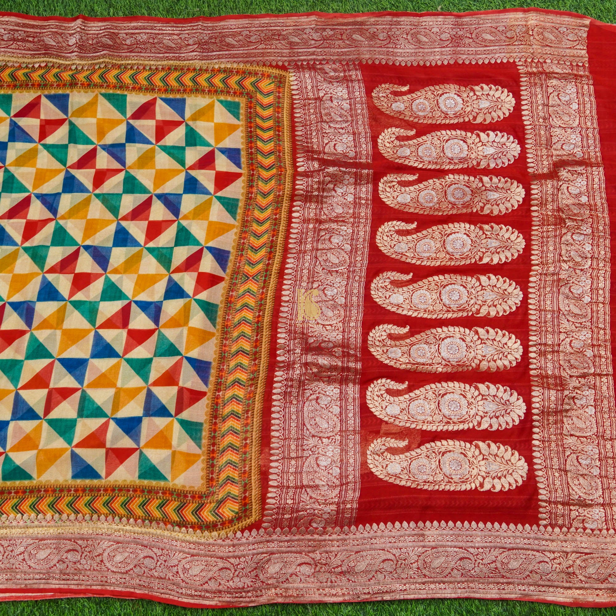 Multicolor Pure Georgette Print Handloom Saree - Khinkhwab