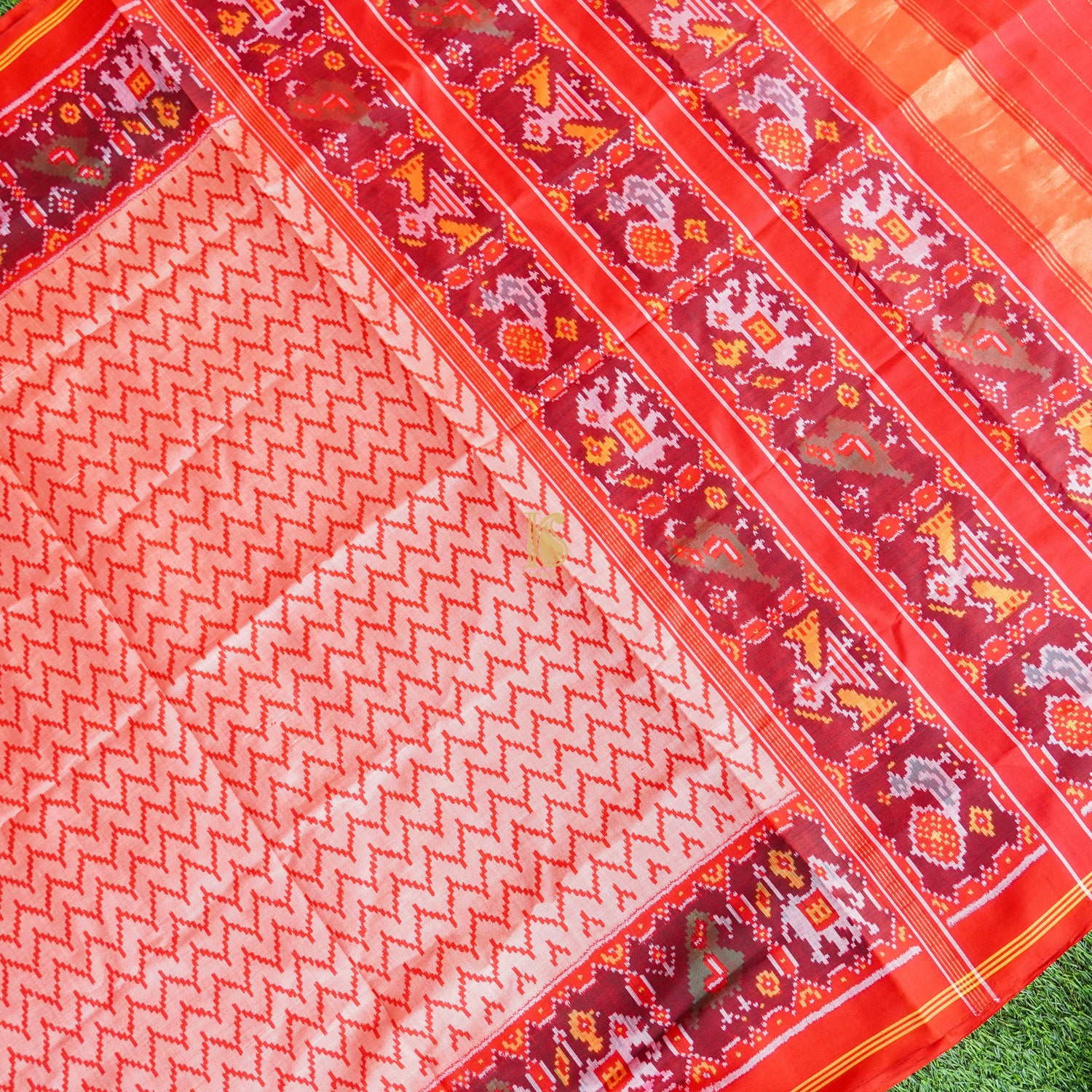 Salmon Pink Pure Silk Handloom Single Ikkat Semi Patan Patola Saree - Khinkhwab