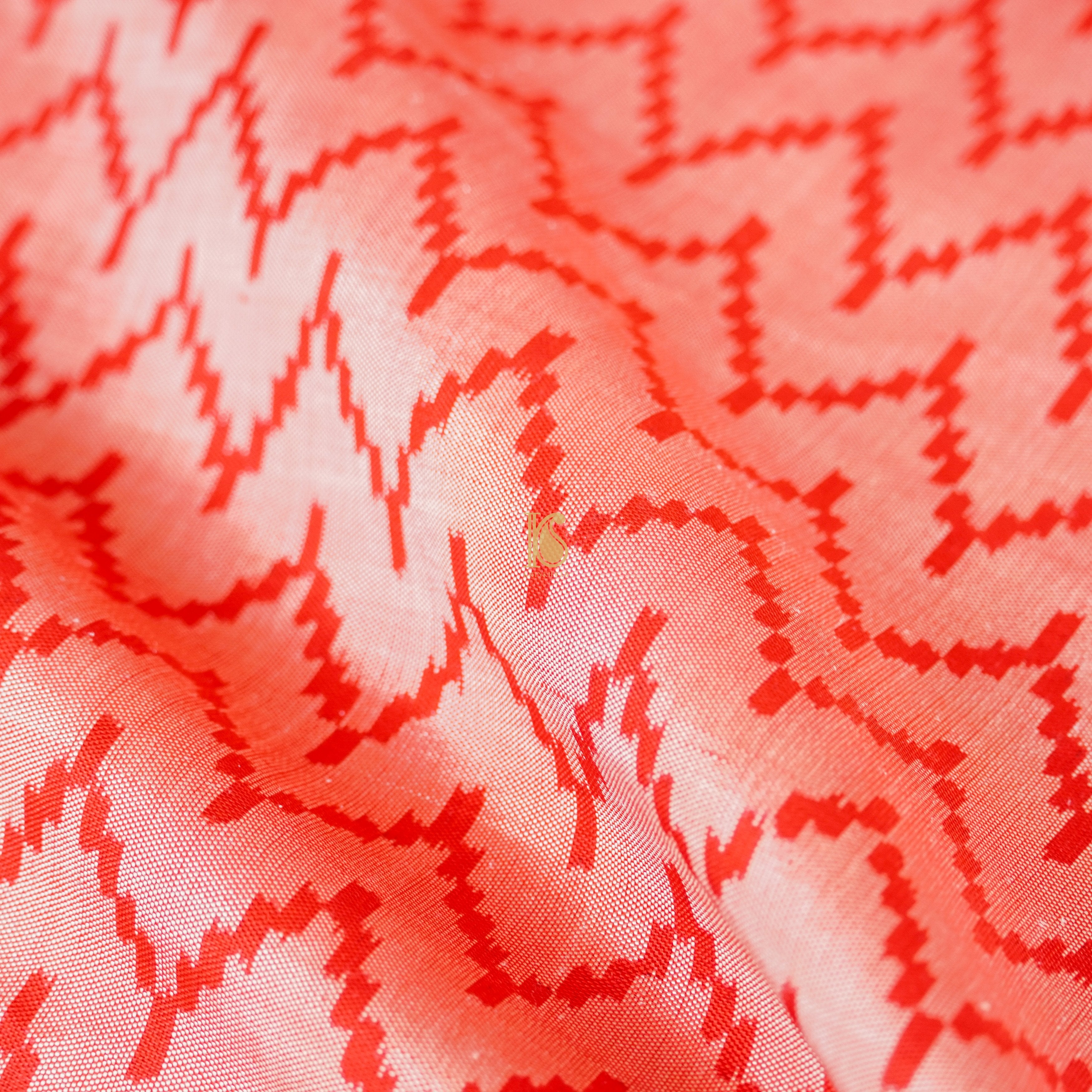 Salmon Pink Pure Silk Handloom Single Ikkat Semi Patan Patola Saree - Khinkhwab