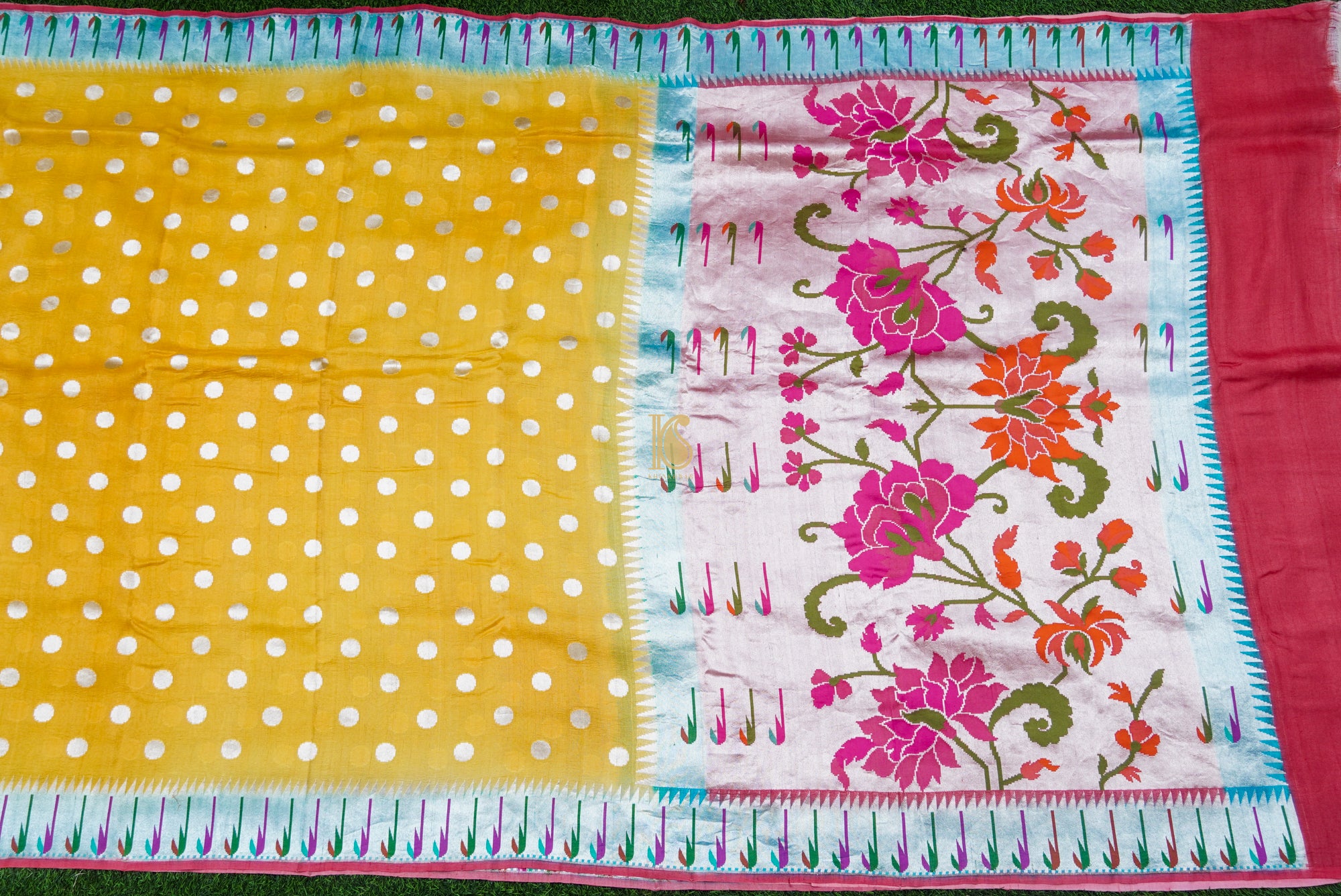 Handwoven Moon Yellow Tussar Silver Zari Muniya Border Banarasi Saree - Khinkhwab