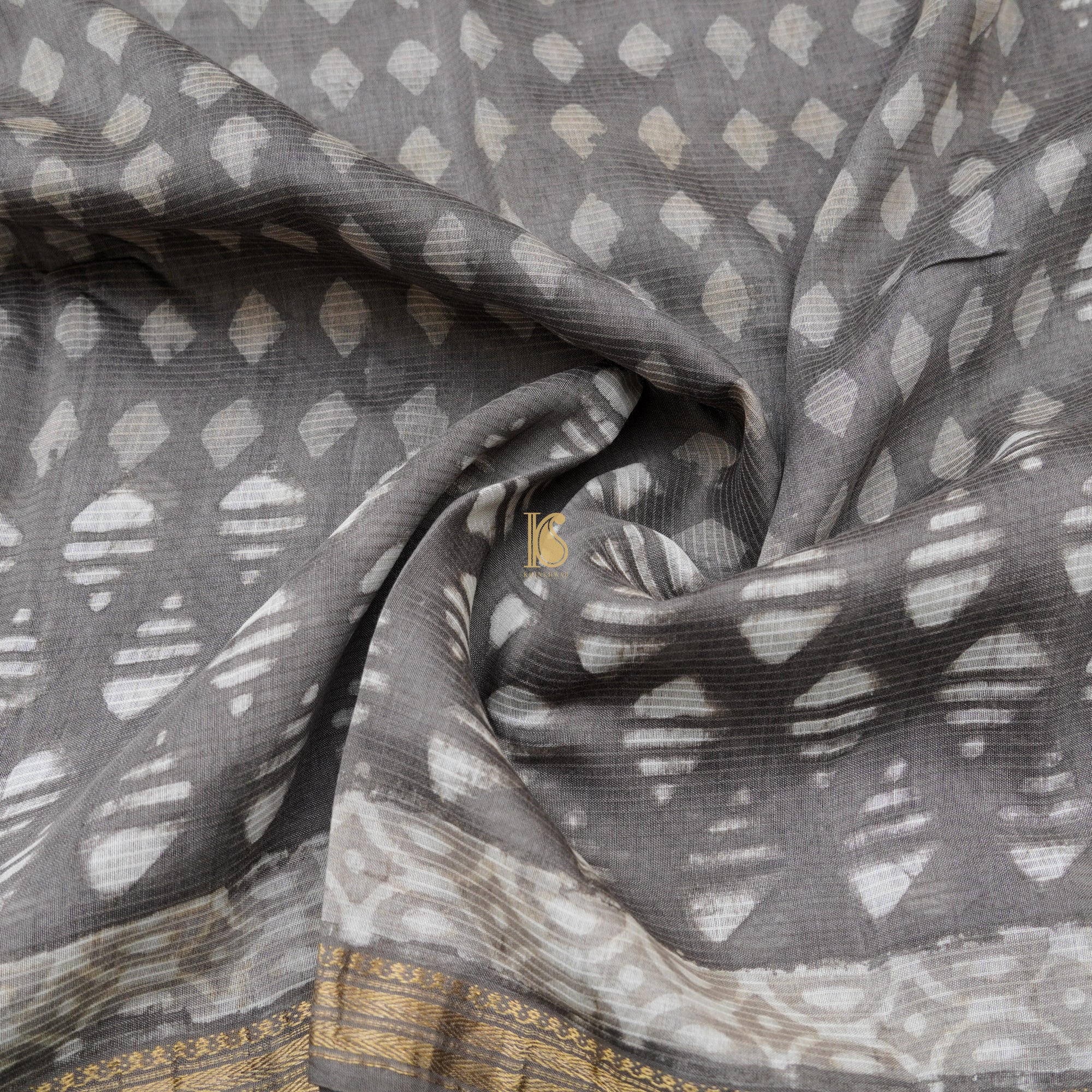 Grey Pure Cotton Suti Dabu Print Saree - Khinkhwab