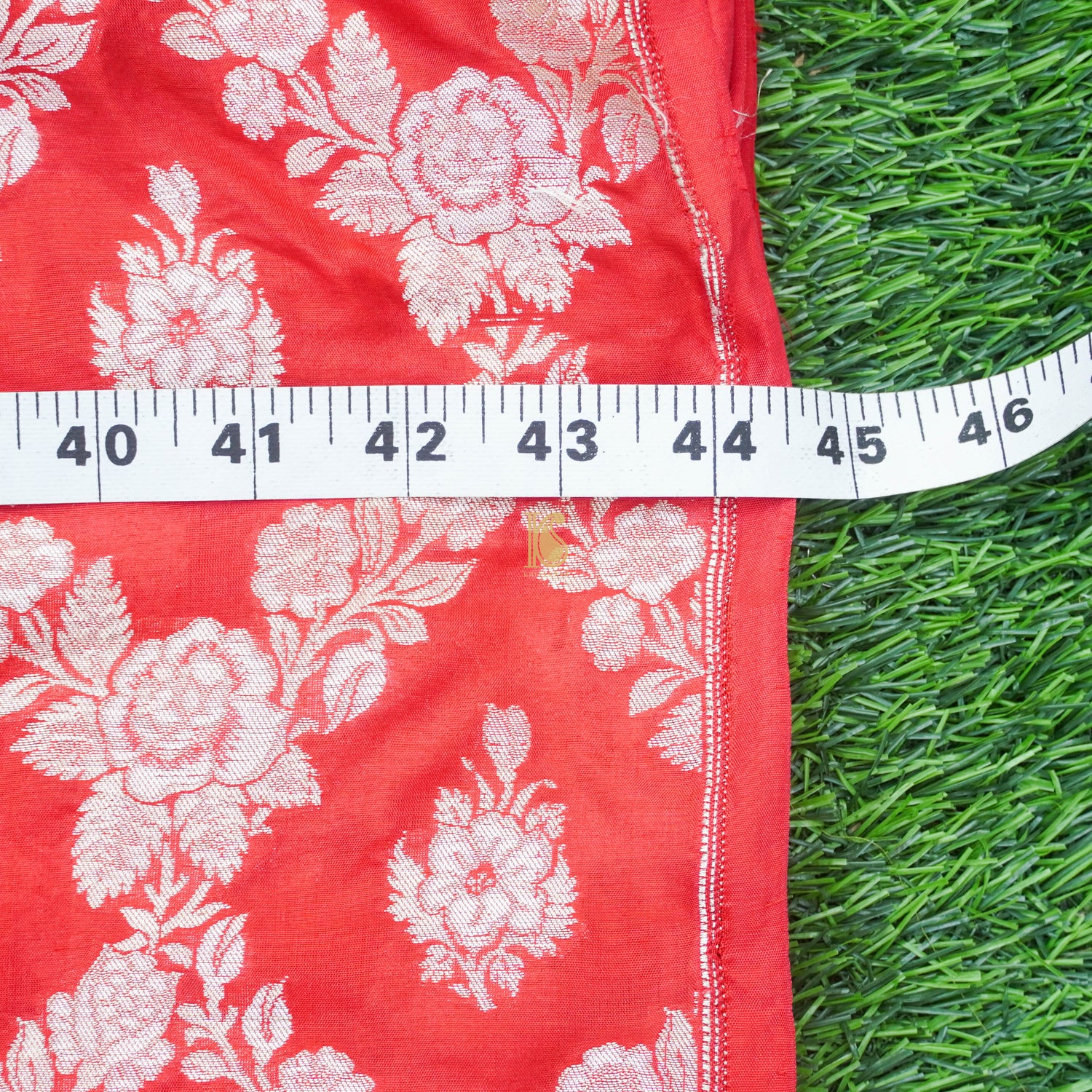 Red Pure Katan Silk Handwoven Banarasi Kurta Fabric - Khinkhwab