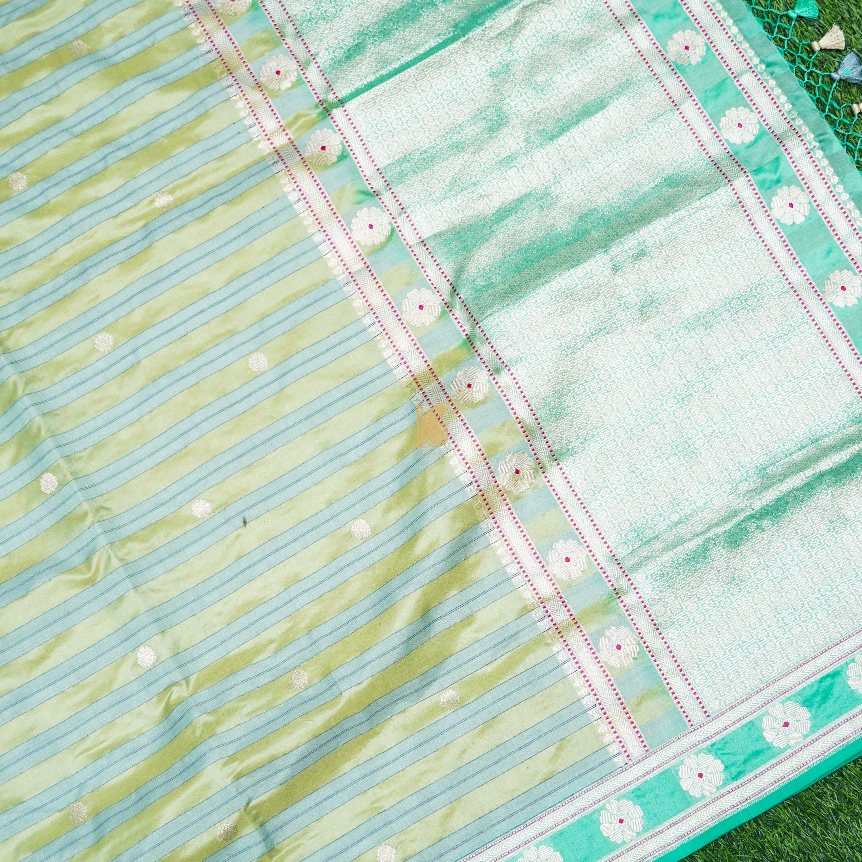 Handwoven Turquoise Blue Pure Kora Mashru Silk Banarasi Saree - Khinkhwab