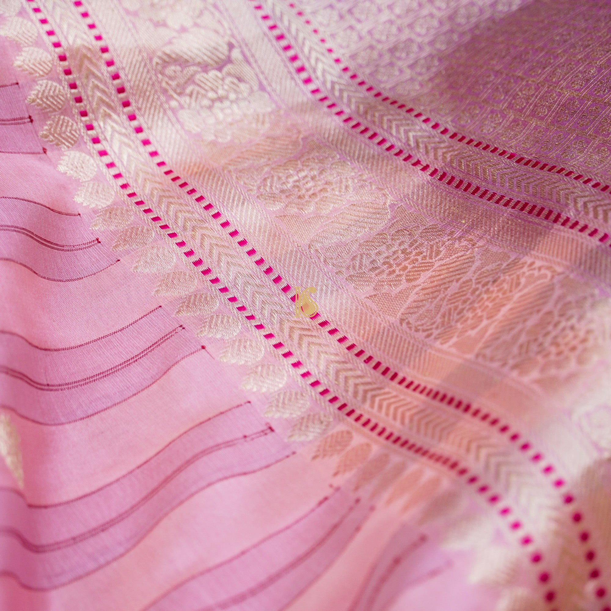 Handwoven Pink Pure Mashru Kora Silk Banarasi Saree - Khinkhwab