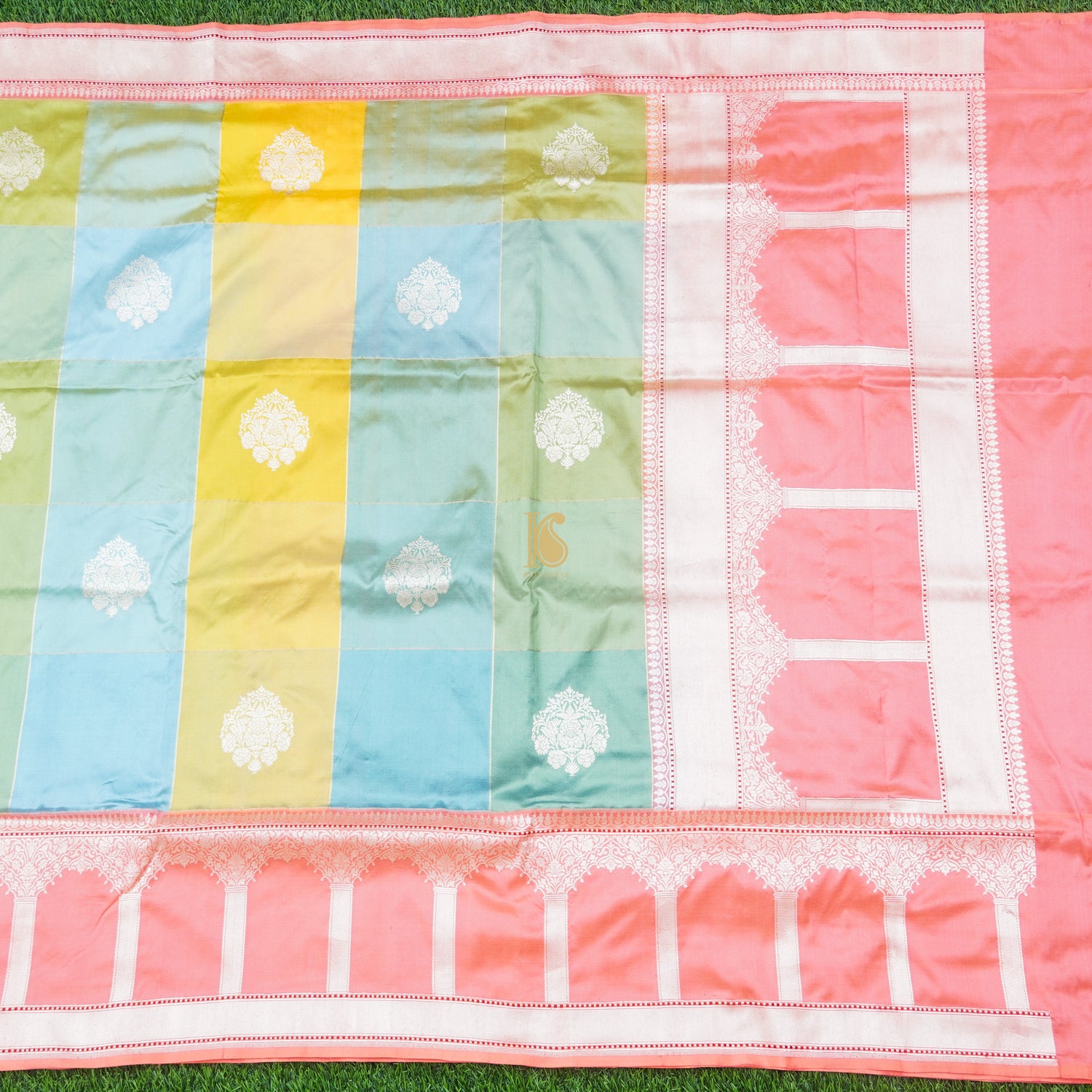 Wewak Handloom Banarasi Katan Silk Rangkat Saree - Khinkhwab