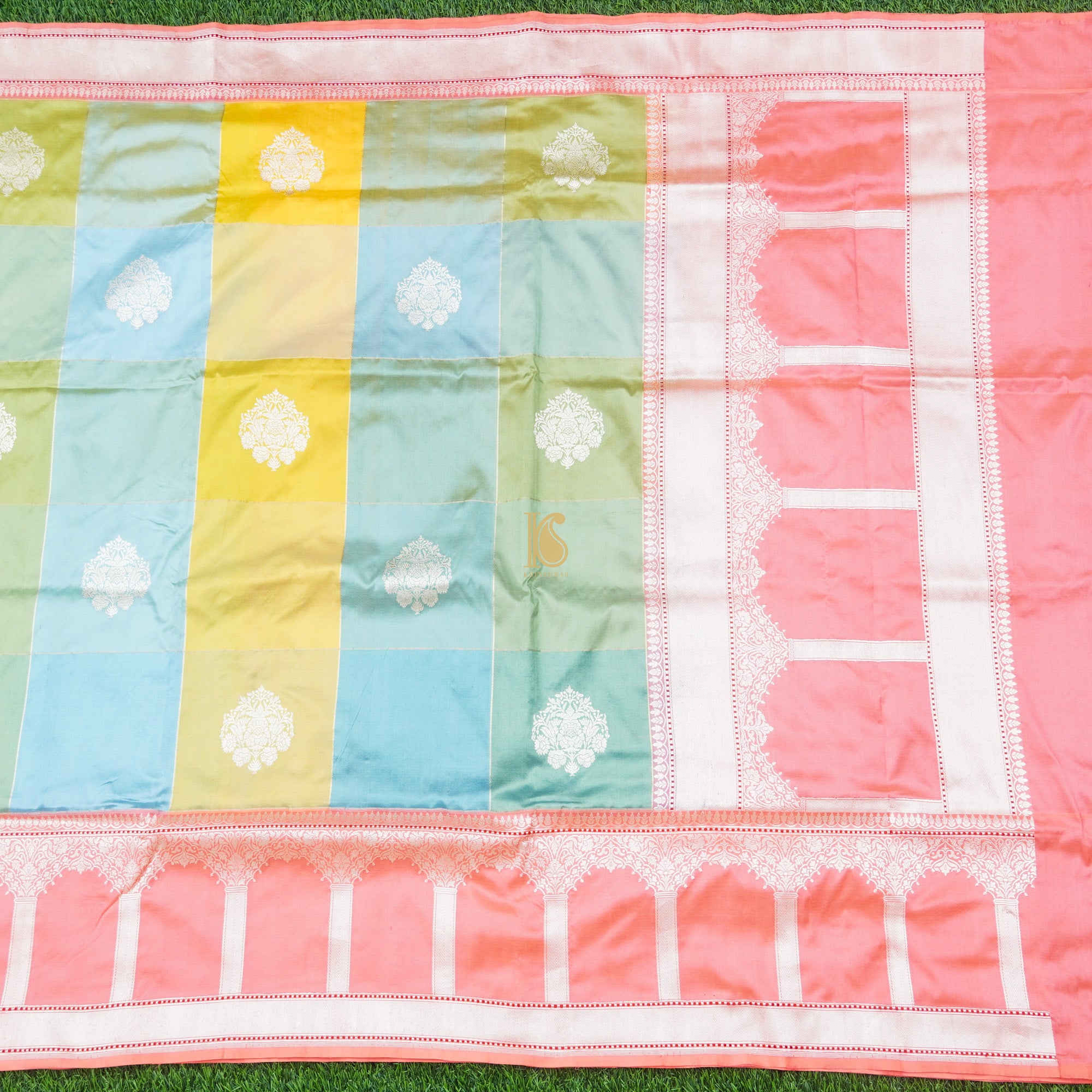 Wewak Handloom Banarasi Katan Silk Rangkat Saree - Khinkhwab