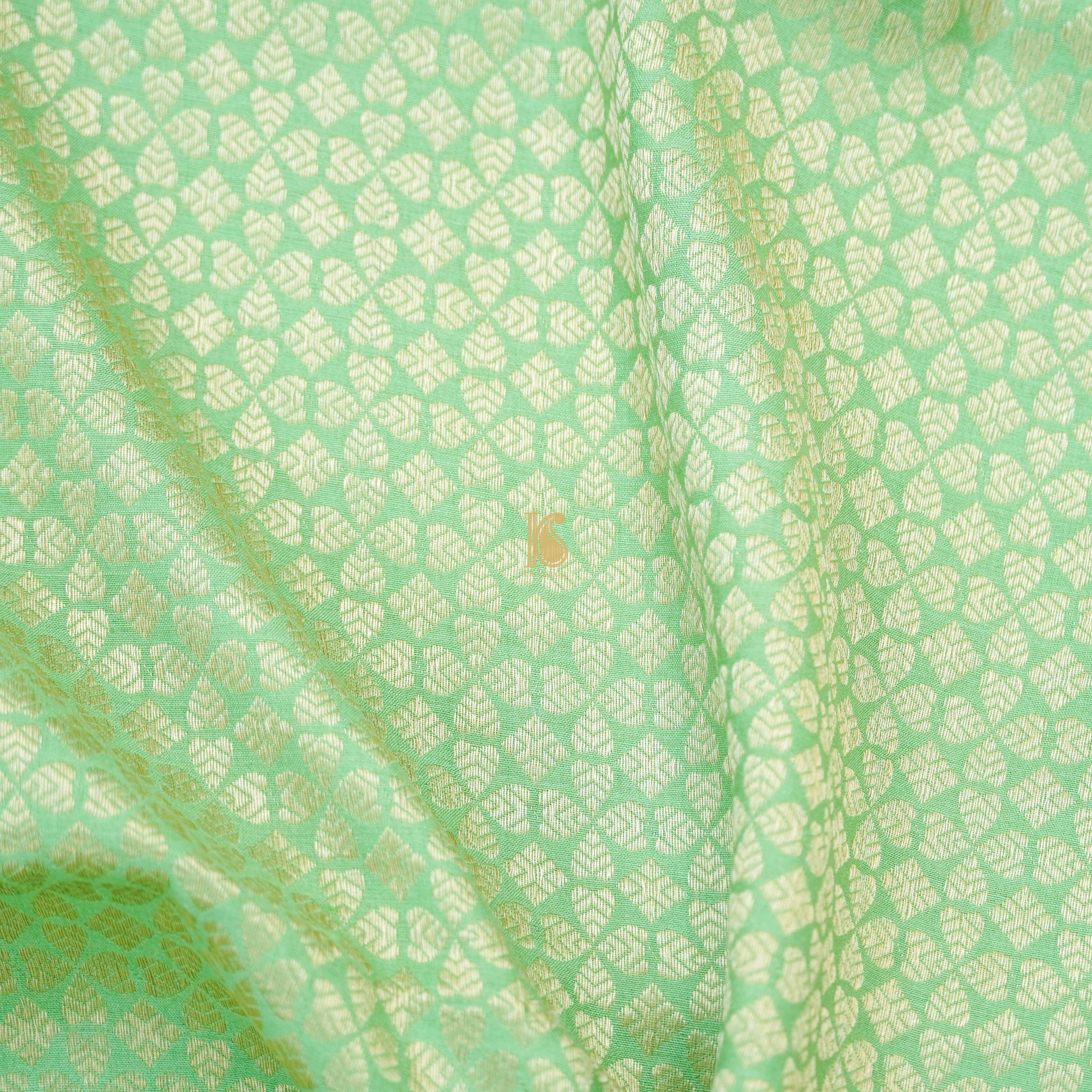 Green Pure Moonga Silk Handloom Banarasi Suit Fabric - Khinkhwab