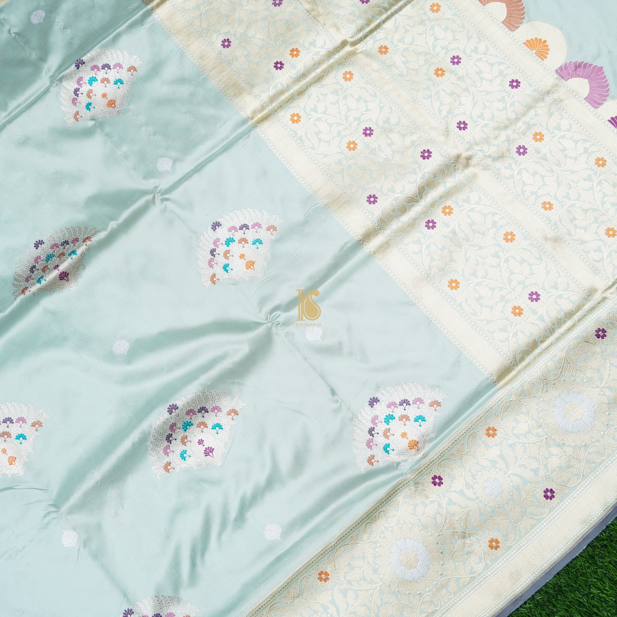 Zumthor Katan Silk Handloom Banarasi Kadwa Mor Boota Saree - Khinkhwab