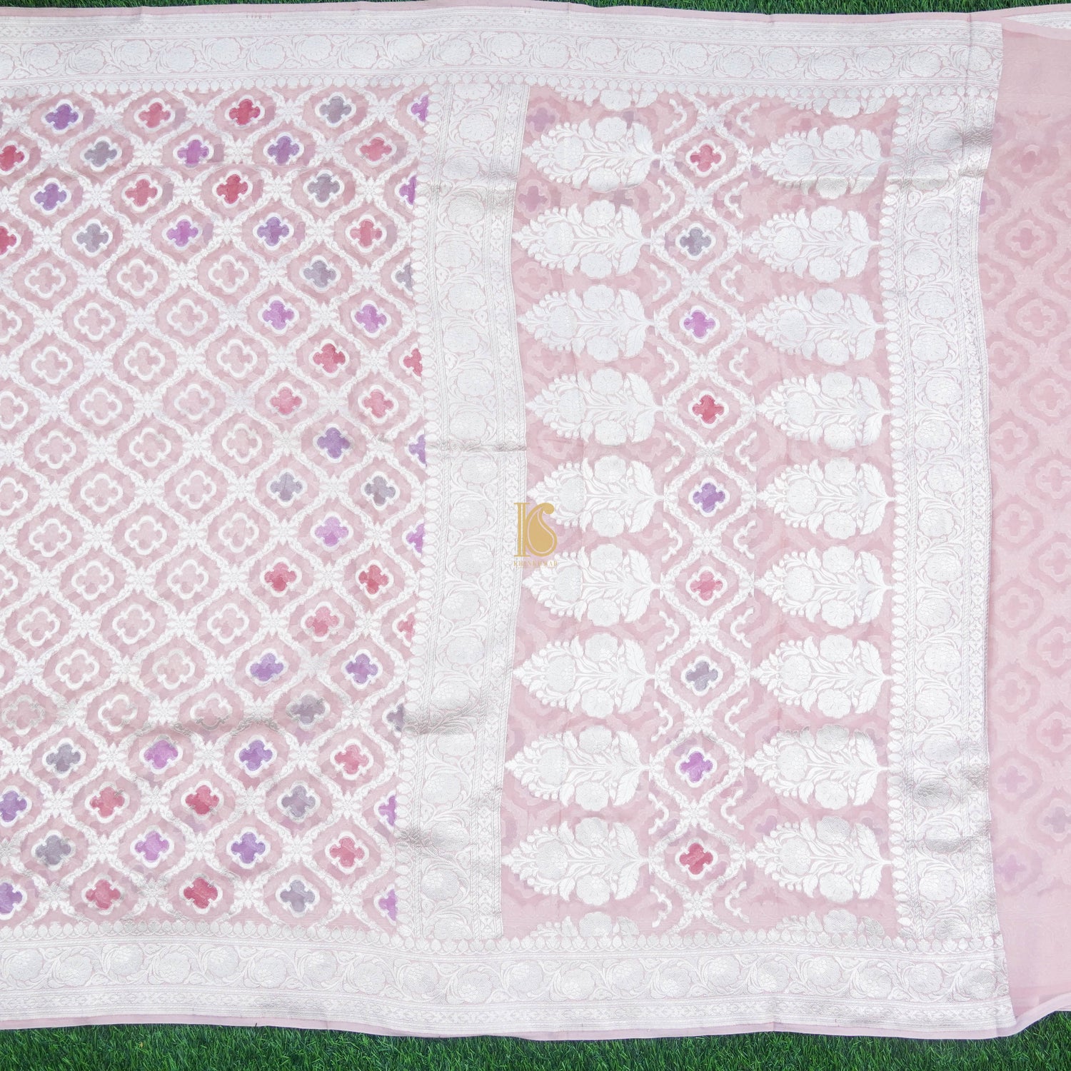Pure Georgette Banarasi Honeycomb Saree - Khinkhwab