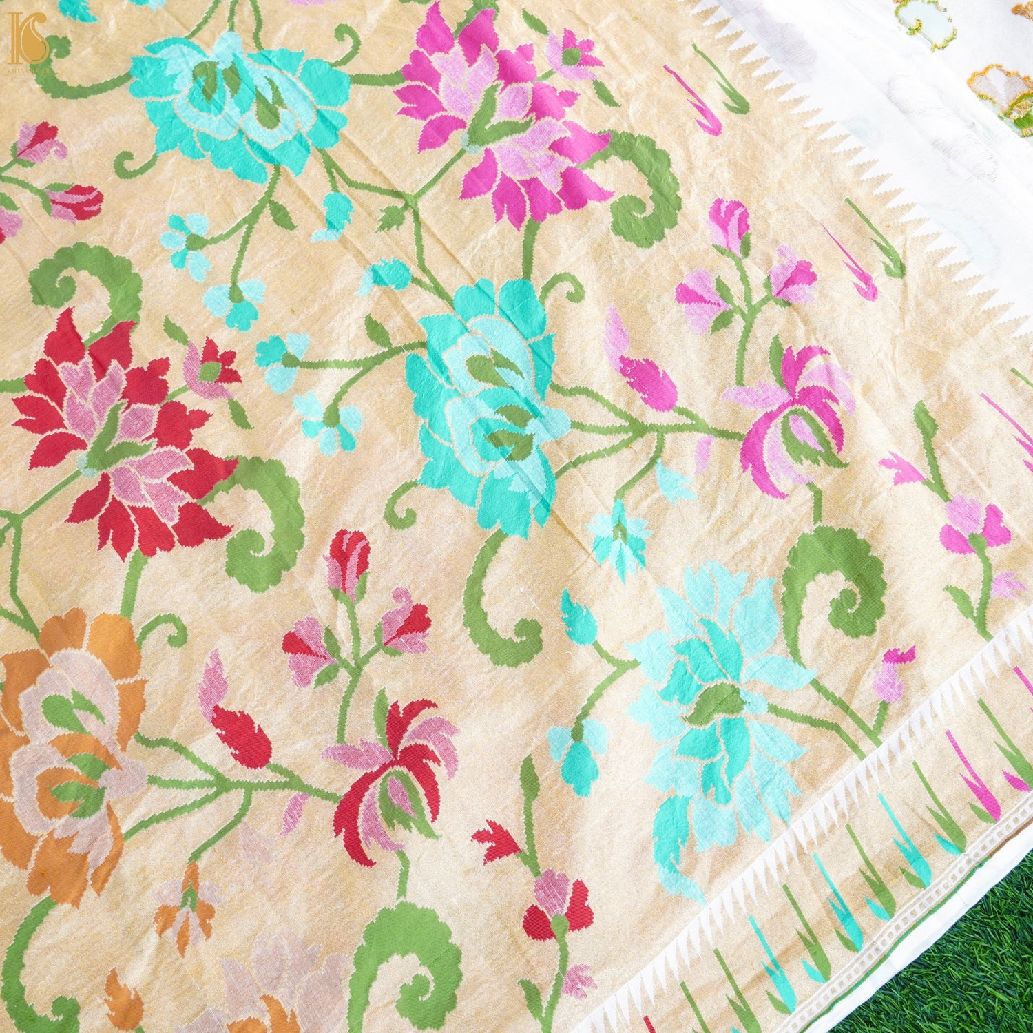 Gold Pure Georgette Muniya Border Zari Banarasi Saree - Khinkhwab