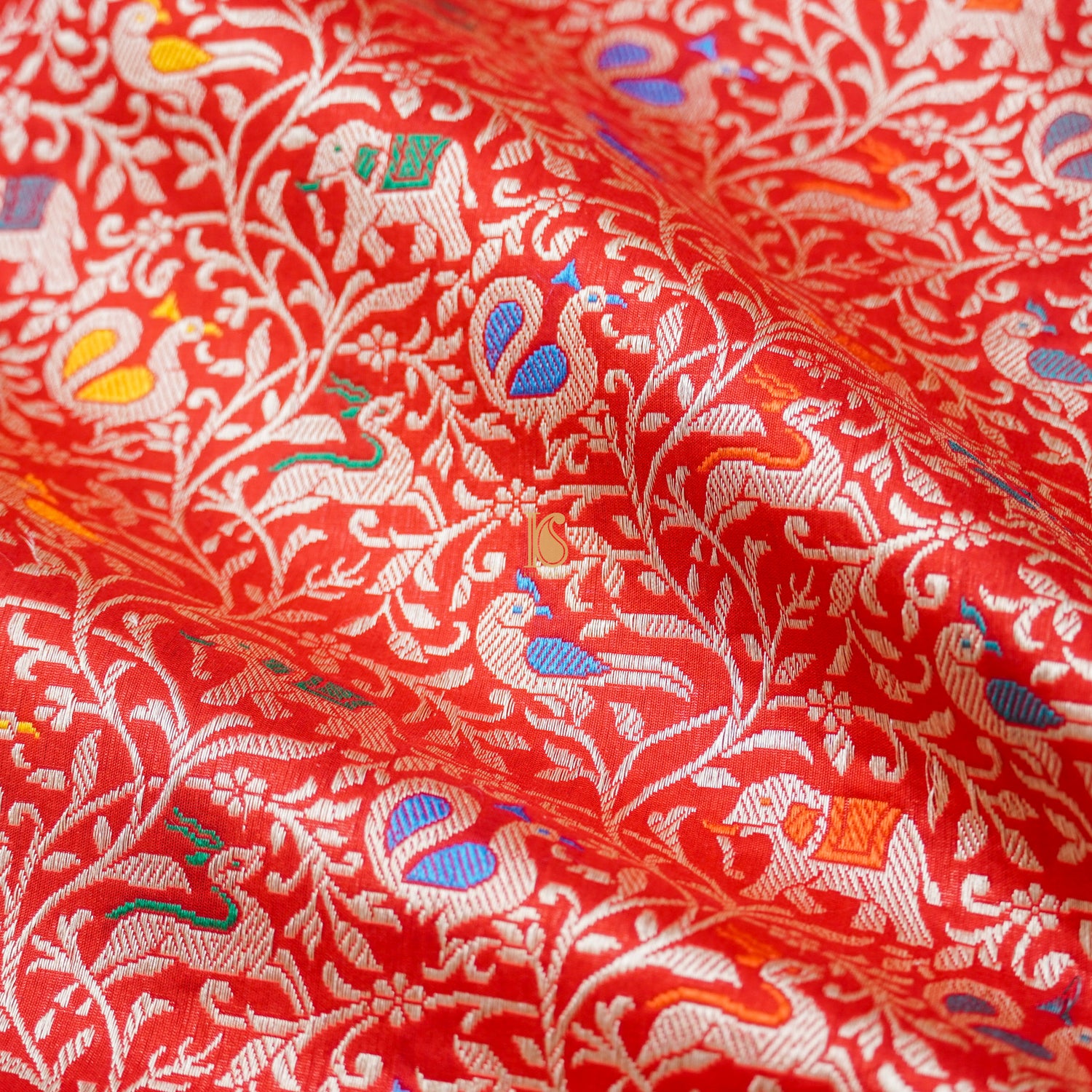 Handloom Katan Silk Cinnabar  Banarasi Shikargah Saree - Khinkhwab