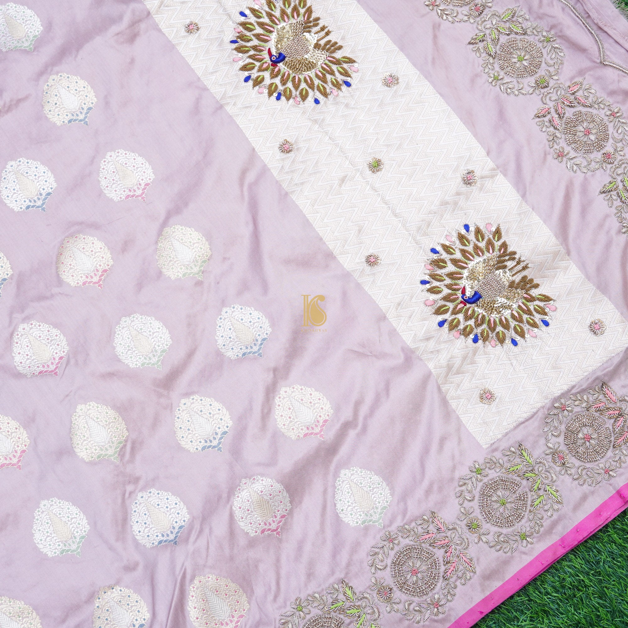 Handwoven Banarasi Silk Mor Boota Embroidery Border Kadwa Saree - Khinkhwab