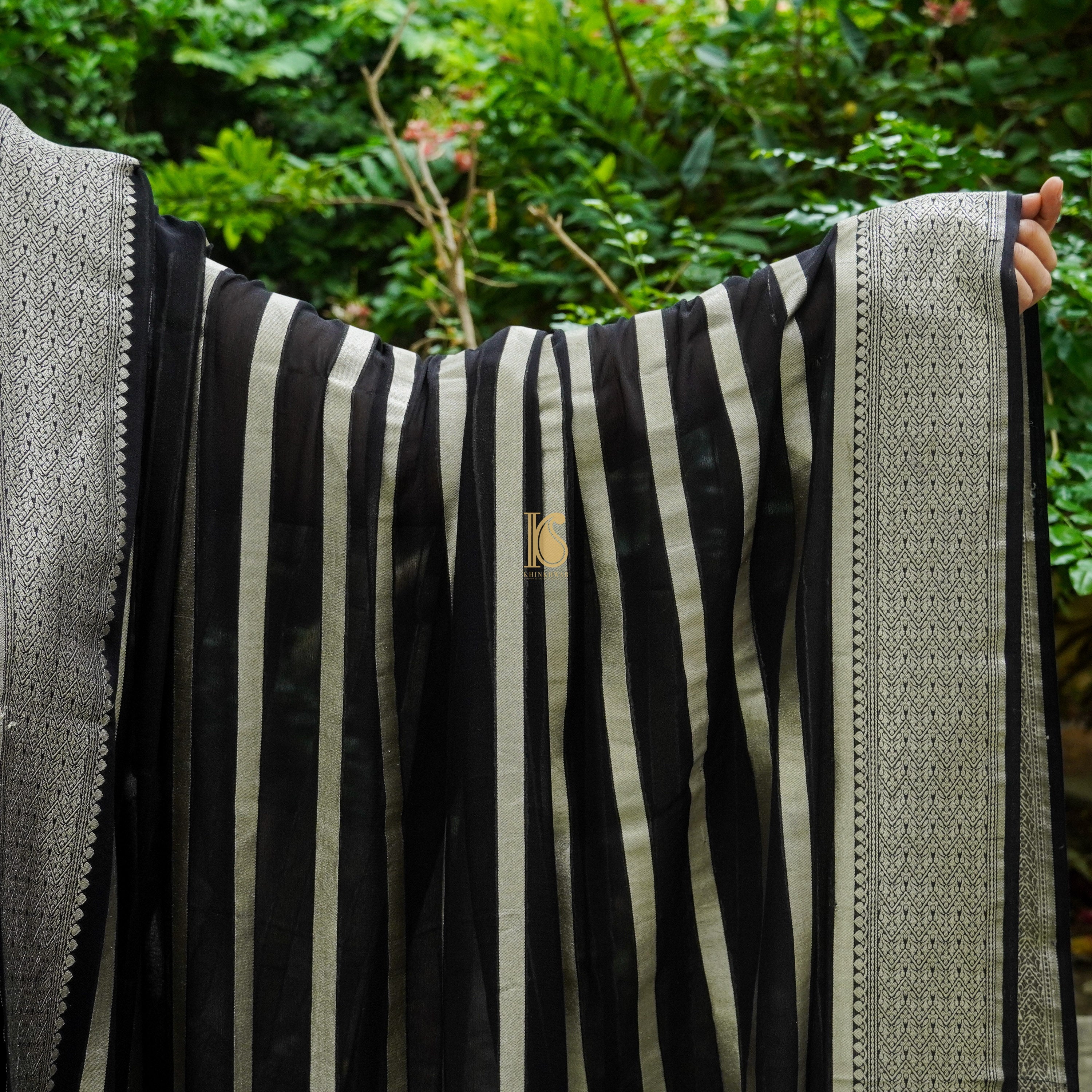 Black Pure Georgette Handloom Banarasi Stripes Dupatta - Khinkhwab