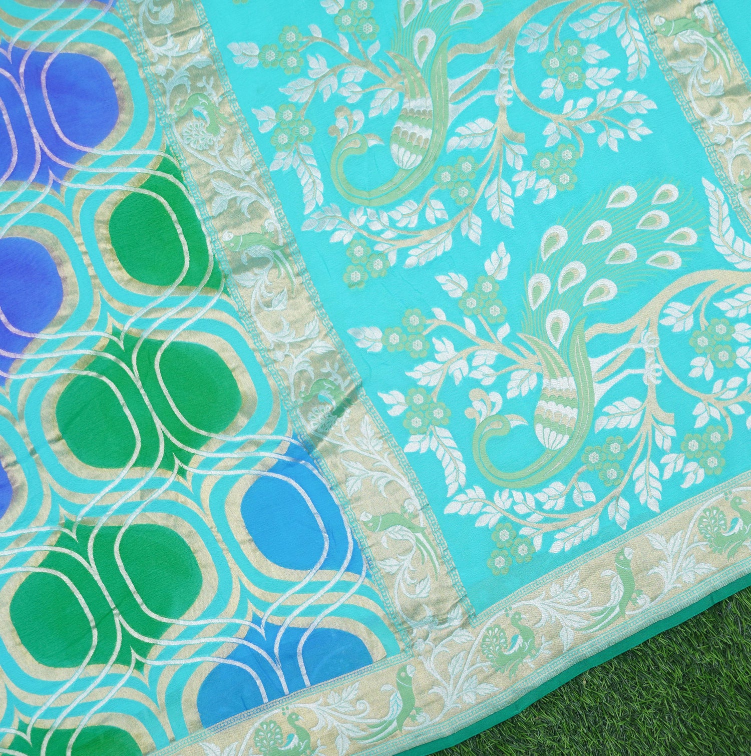 Blue Handwoven Pure Georgette Banarasi Peacock Border Saree - Khinkhwab