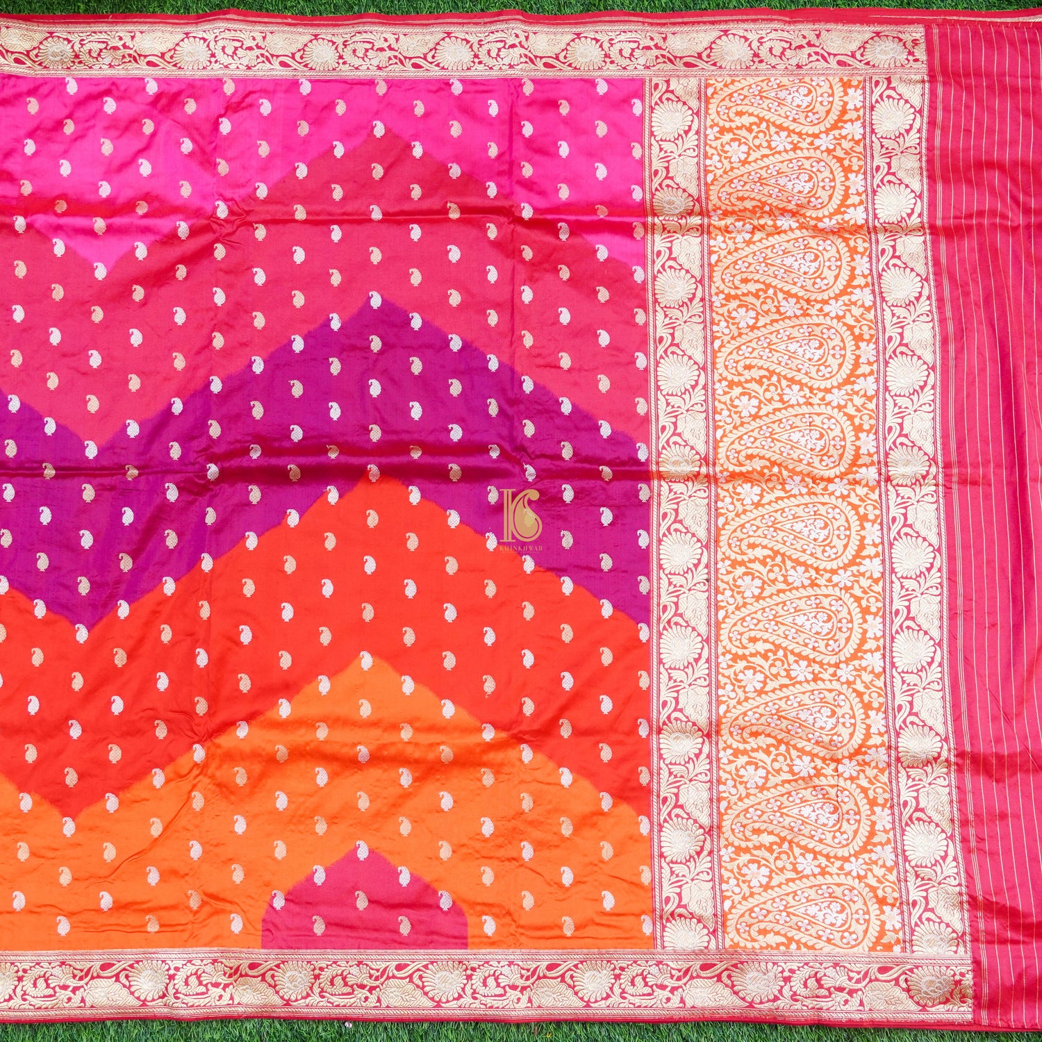 Pink Handwoven Pure Katan Silk Kadwa Banarasi Rangkat Saree - Khinkhwab