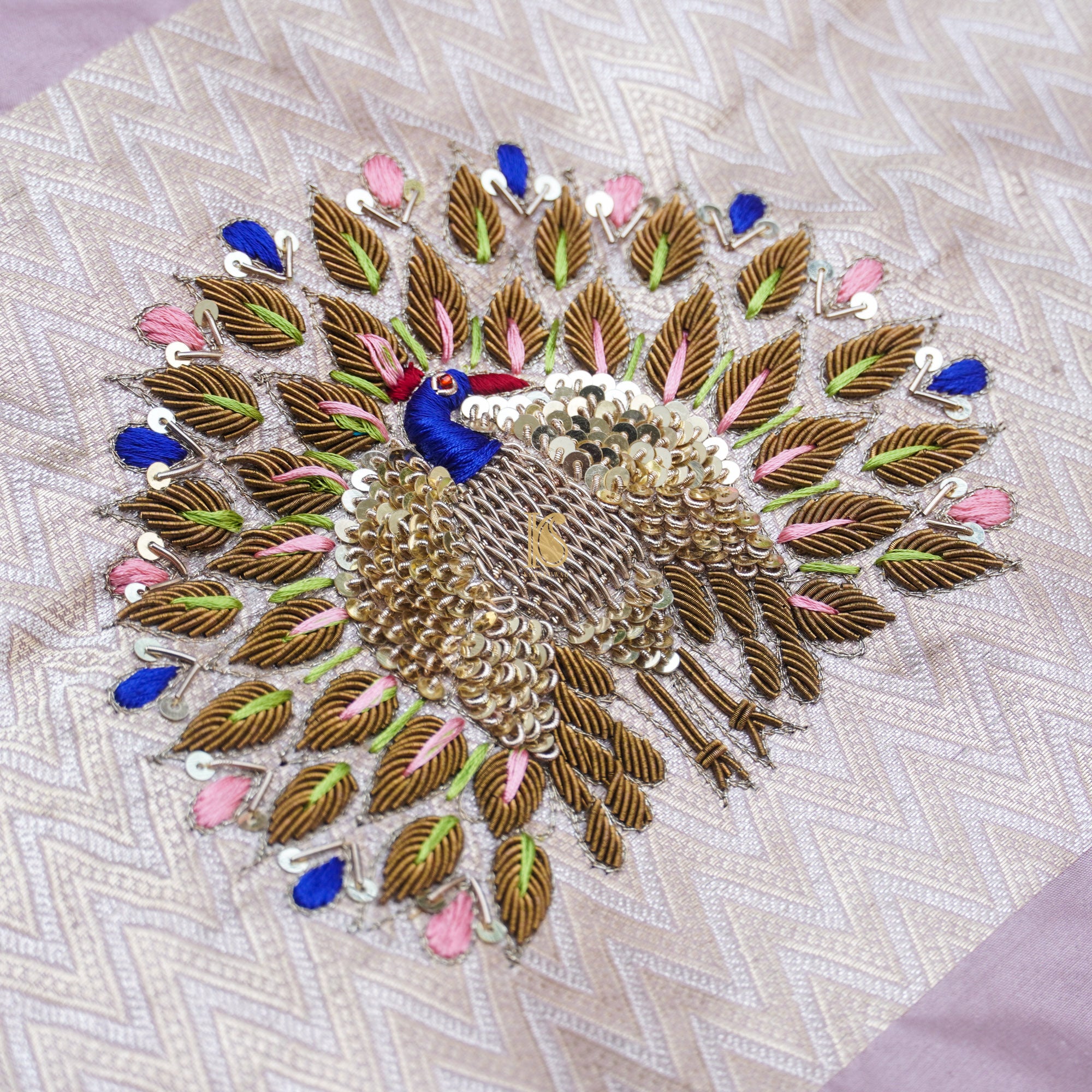 Handwoven Banarasi Silk Mor Boota Embroidery Border Kadwa Saree - Khinkhwab