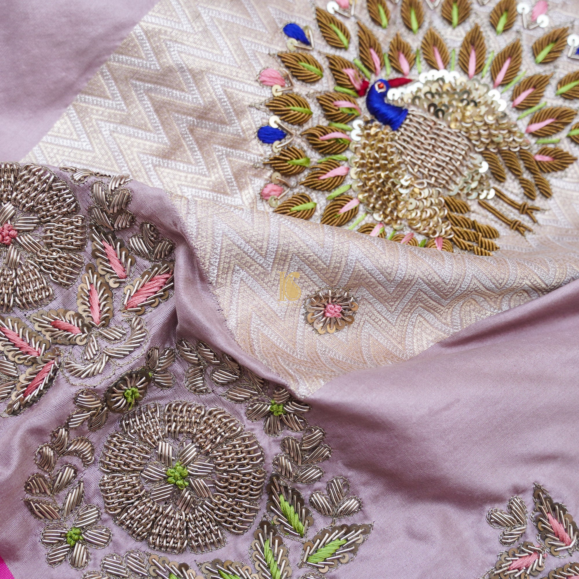 Handwoven Banarasi Silk Mor Boota Embroidery Border Kadwa Saree - Khinkhwab