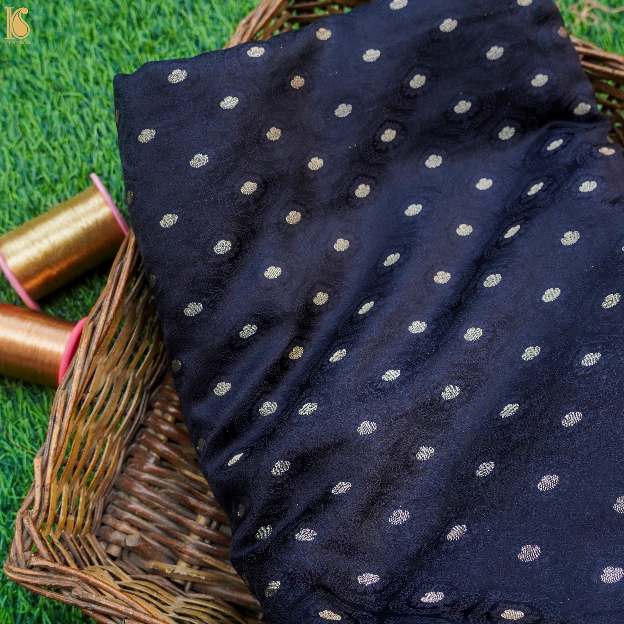 Black Pure Banarasi Silk Handwoven Tanchui Kurta Fabric - Khinkhwab