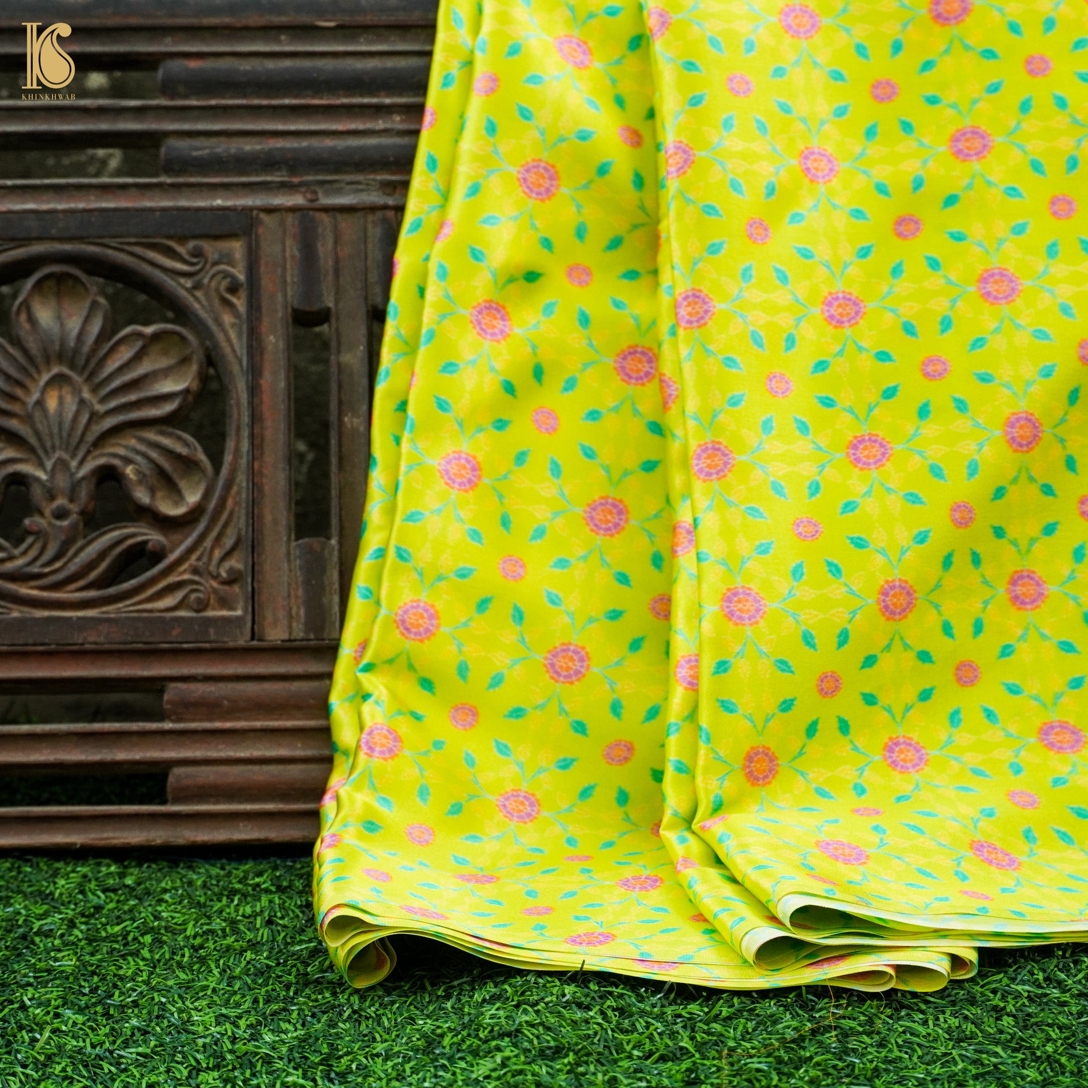KARANFİL - Bird Flower Green Pure Sateen Silk Print Fabric - Khinkhwab