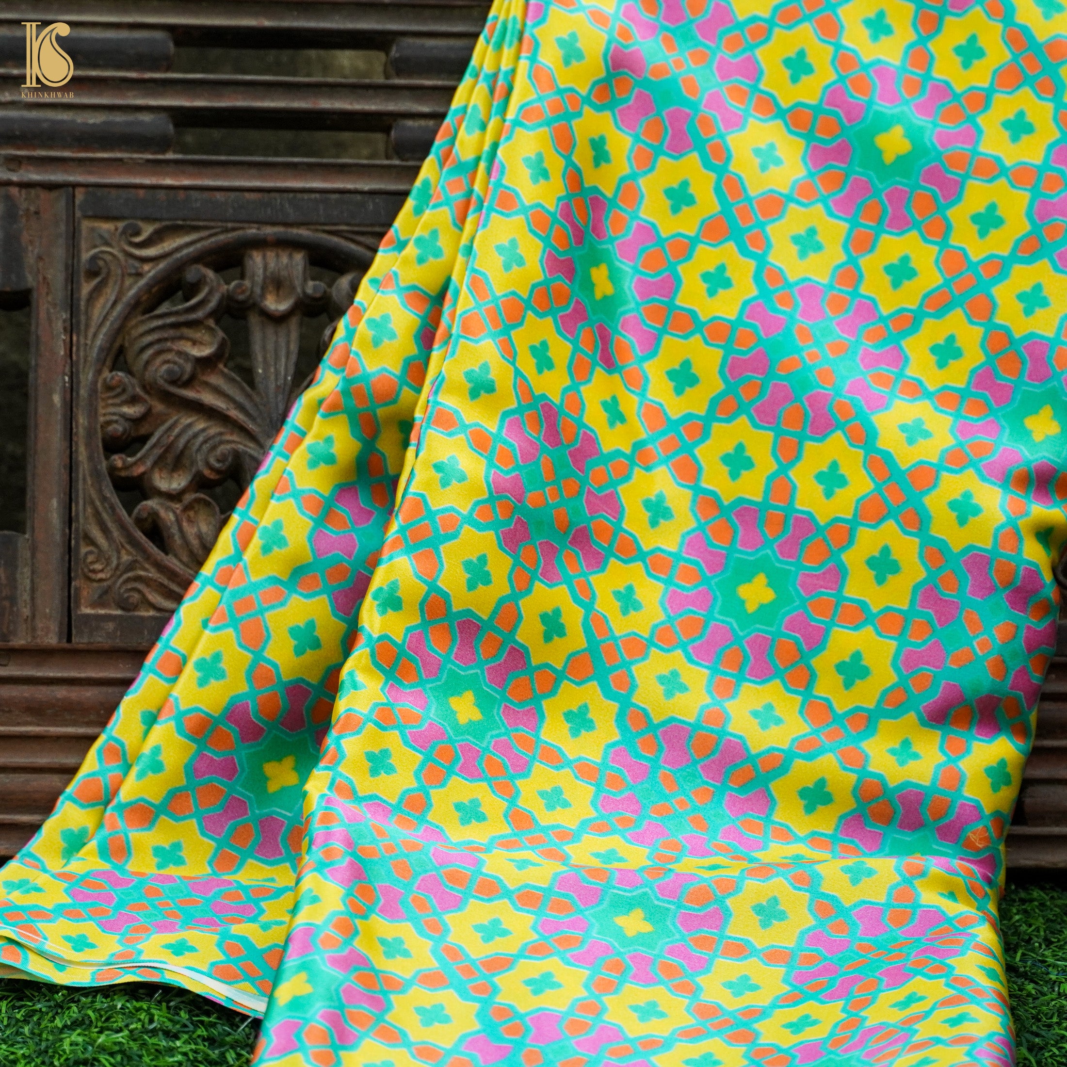 NİLÜFER - Blue & Yellow Pure Sateen Silk Print Fabric - Khinkhwab