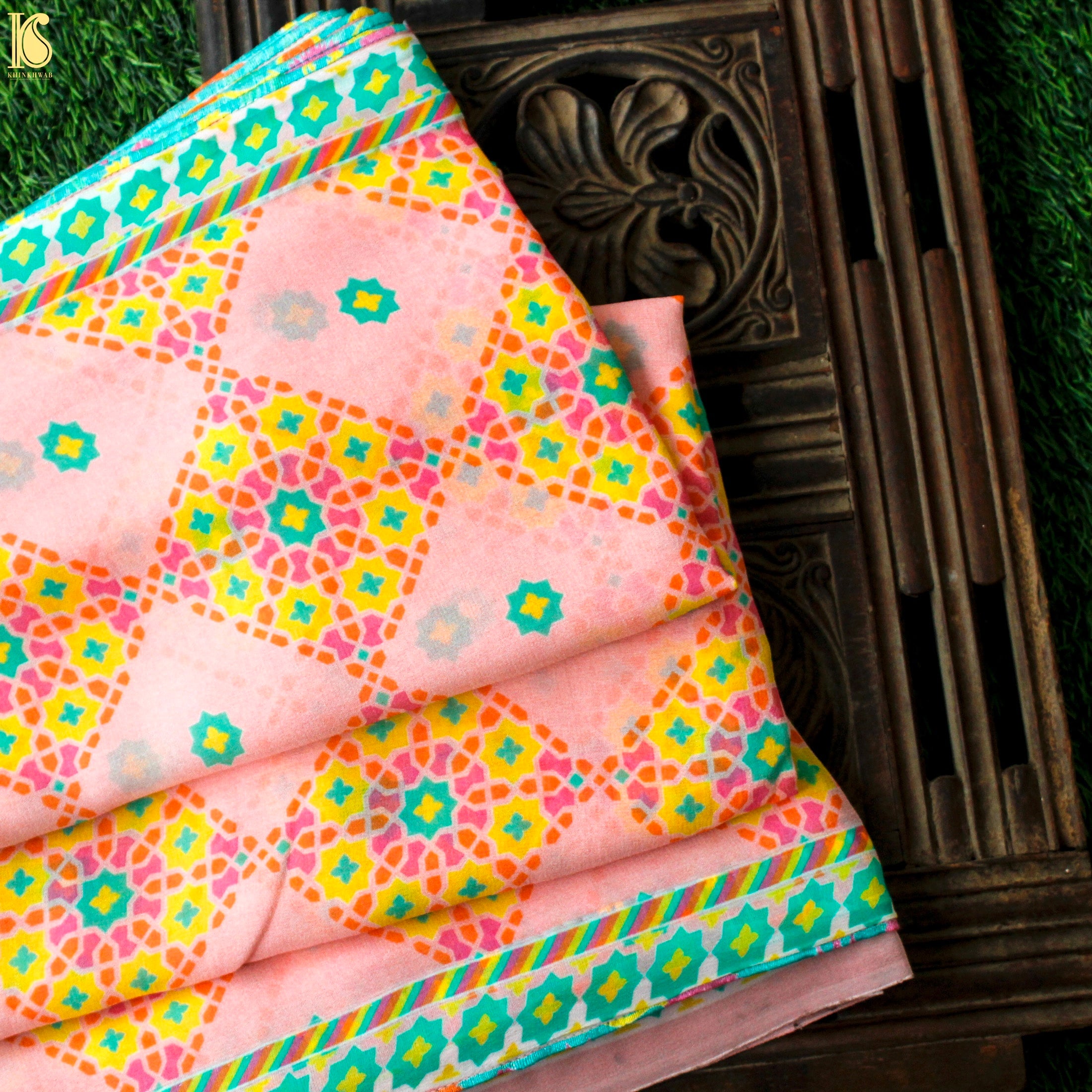 NİLÜFER - Pink Pure Georgette Silk Print Saree - Khinkhwab