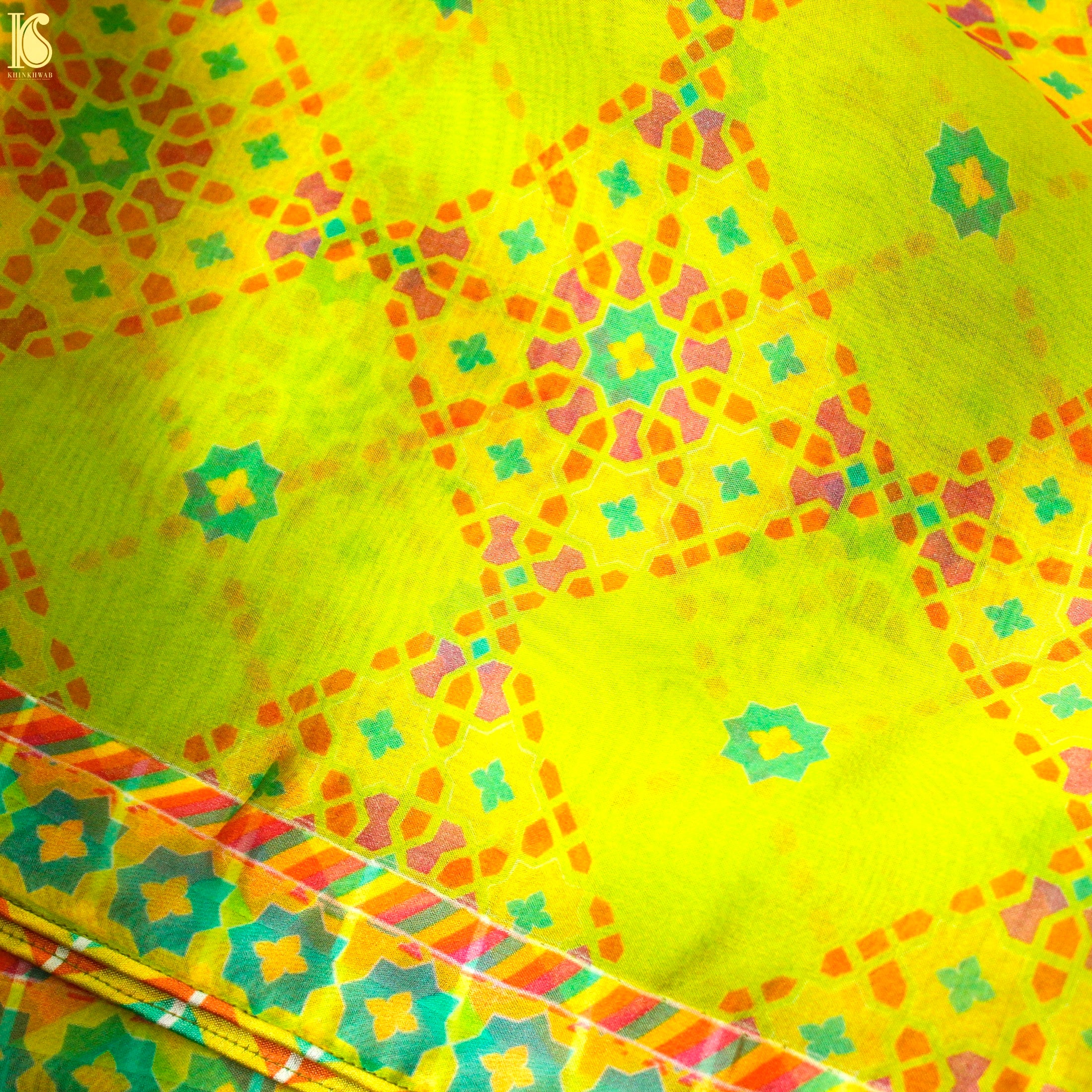 NİLÜFER - Chartreuse Yellow Pure Organza Print Saree - Khinkhwab