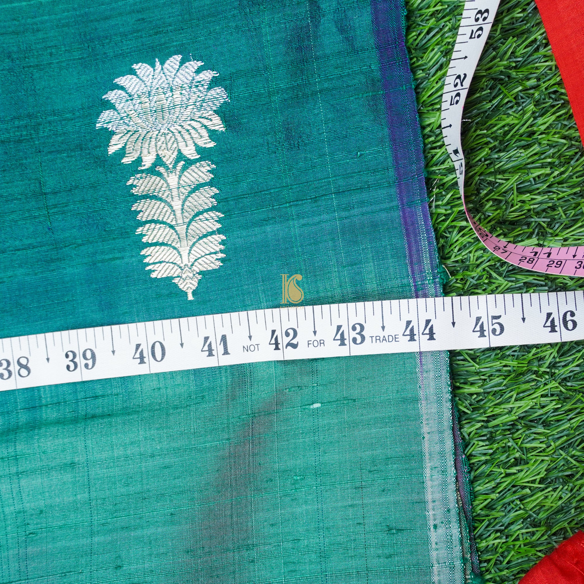 Multicolor Pure Raw Silk Banarasi Fabric - Khinkhwab