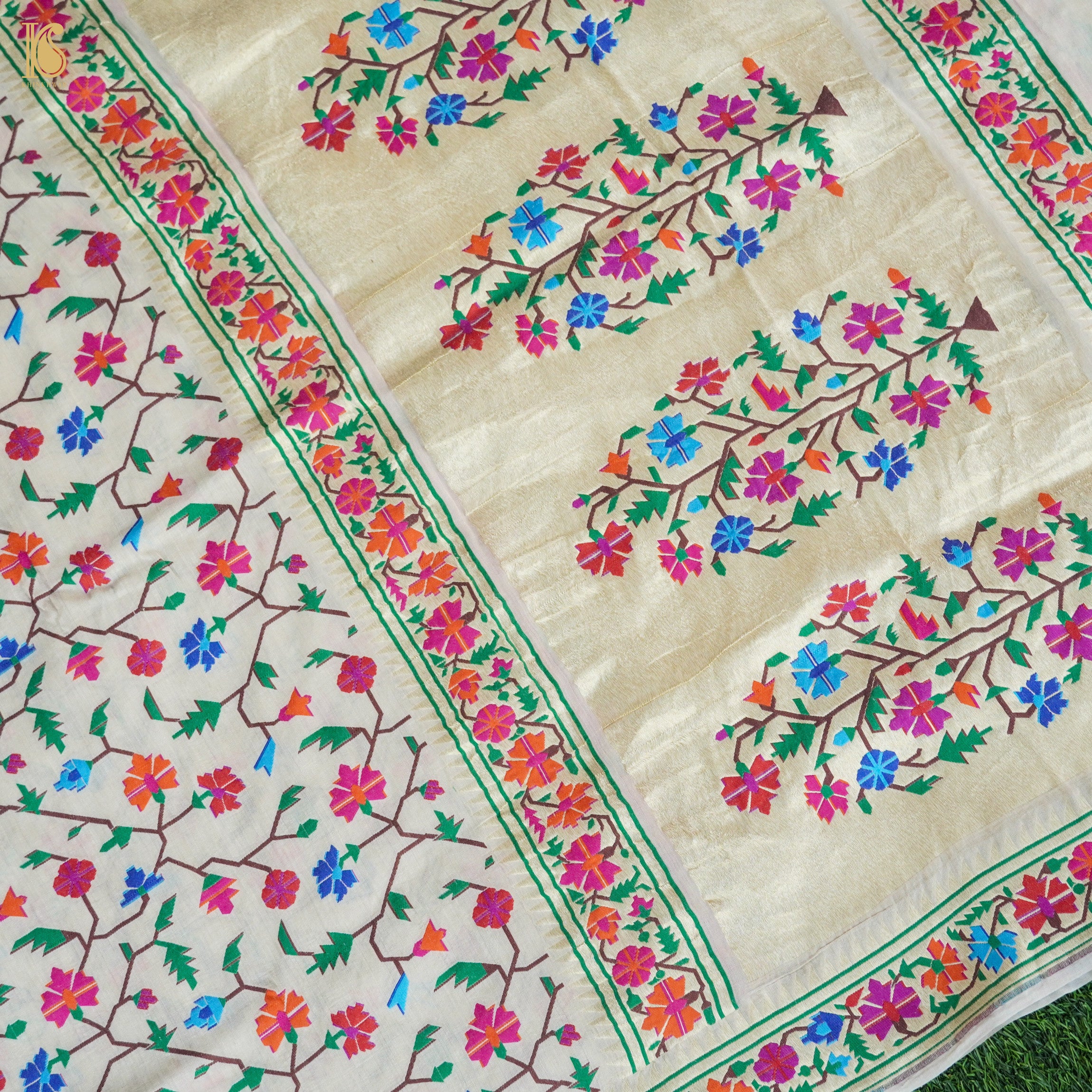 White Pure Moonga Silk Handloom Banarasi Dupatta - Khinkhwab