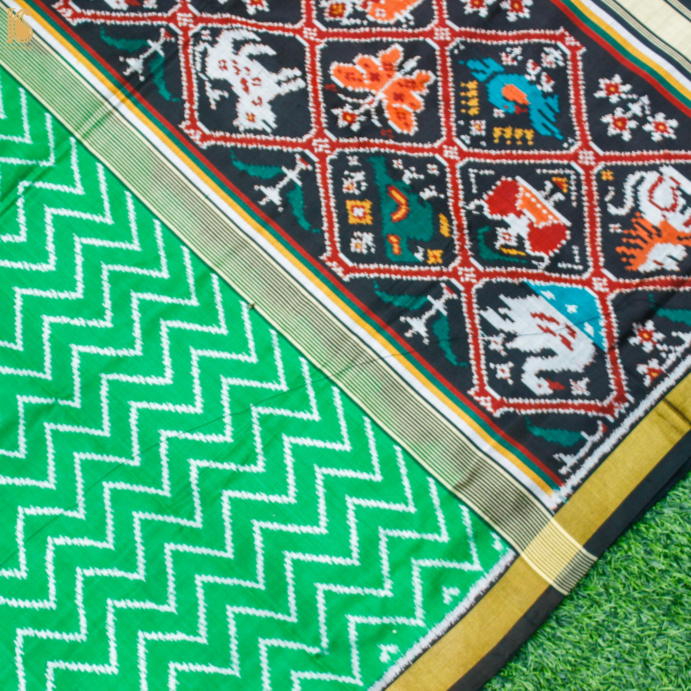 Green Pure Silk Handloom Single Ikkat Semi Patan Patola Saree - Khinkhwab
