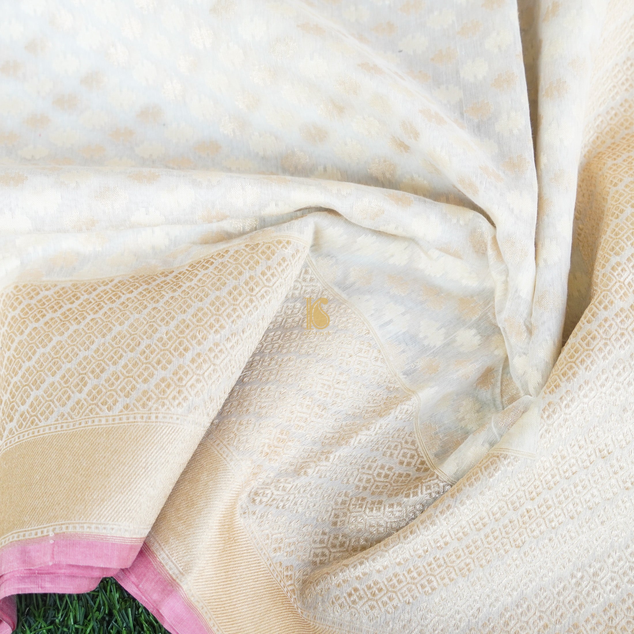 Handloom Pure Cotton Pale White Banarasi Saree - Khinkhwab