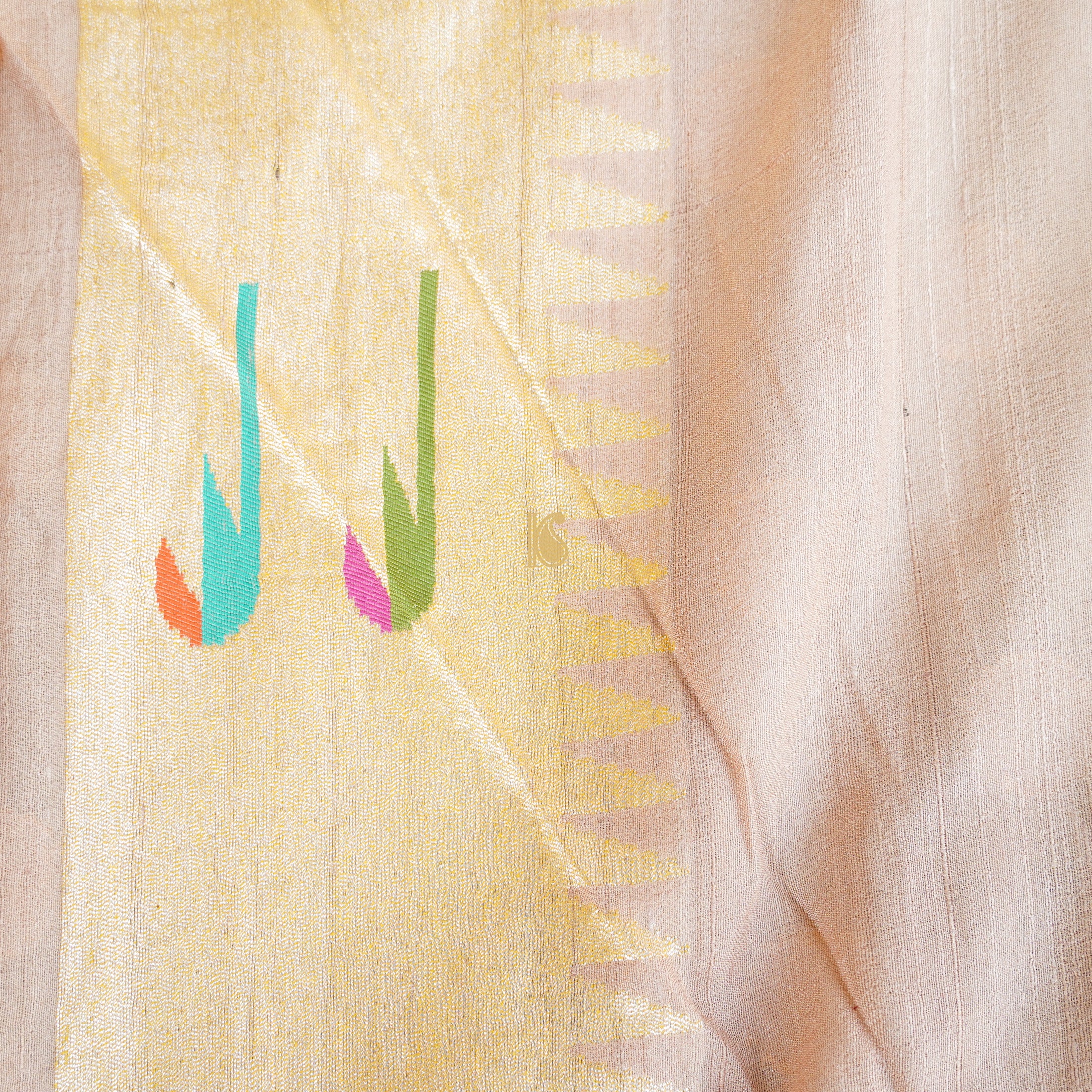 Pot Pourri Pink Tussar Silver Zari Muniya Border Banarasi Saree - Khinkhwab