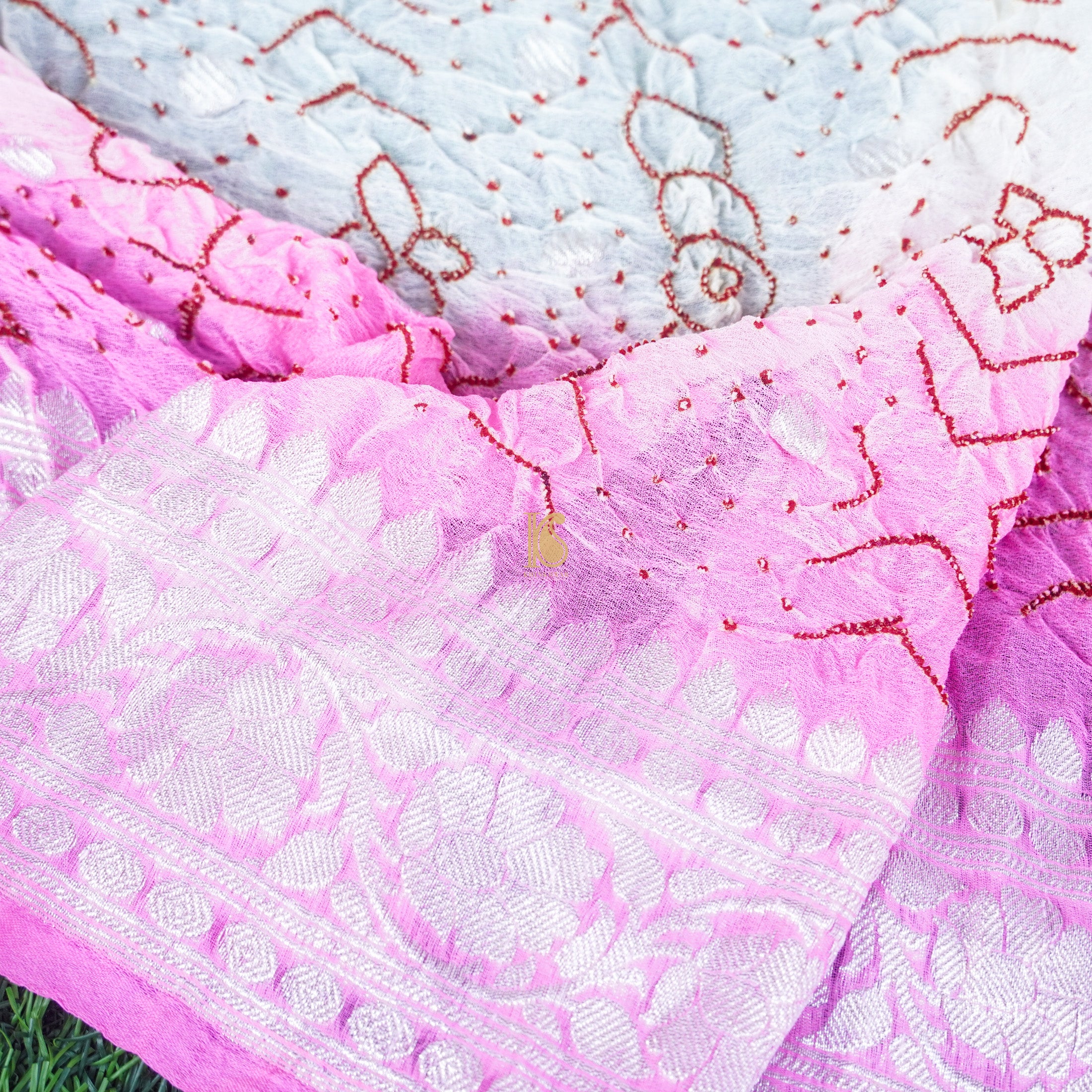 Pink & White Pure Georgette Handloom Banarasi Bandhani Saree - Khinkhwab
