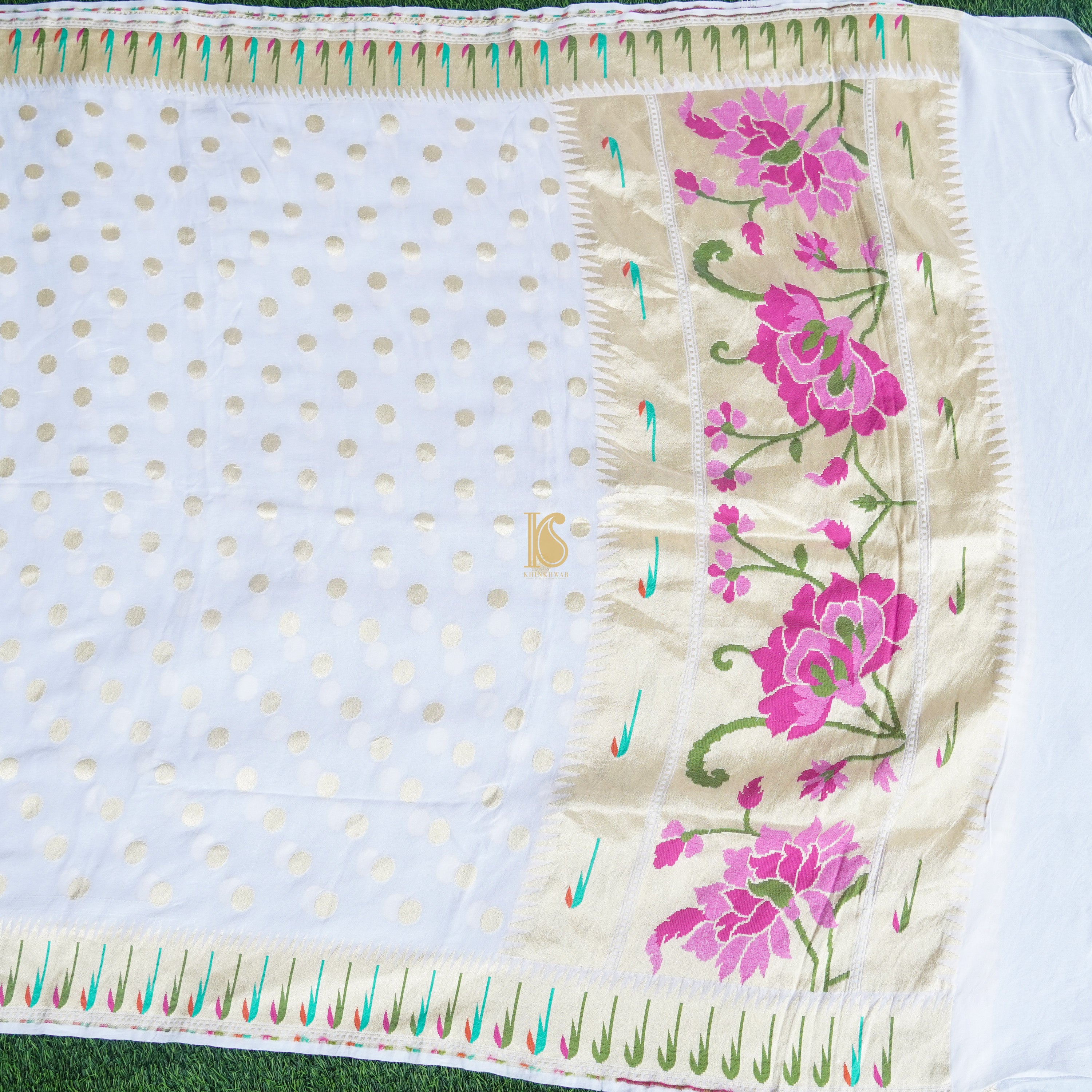 White Handloom Pure Georgette Banarasi Suit Fabric - Khinkhwab