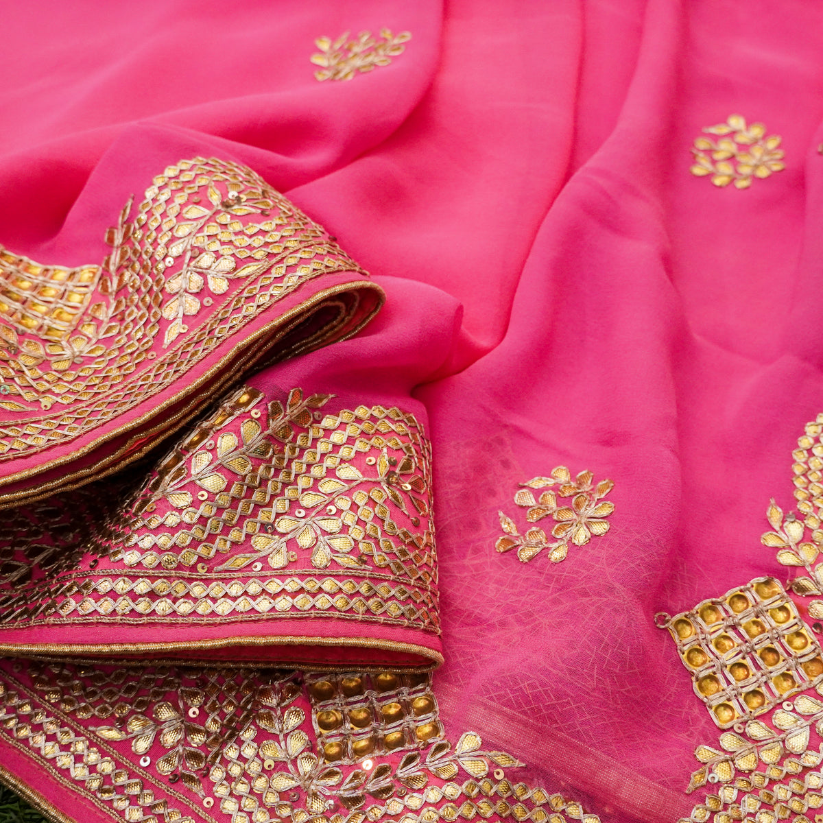 Pale Violet Pure Georgette Gotta Patti Saree - Khinkhwab