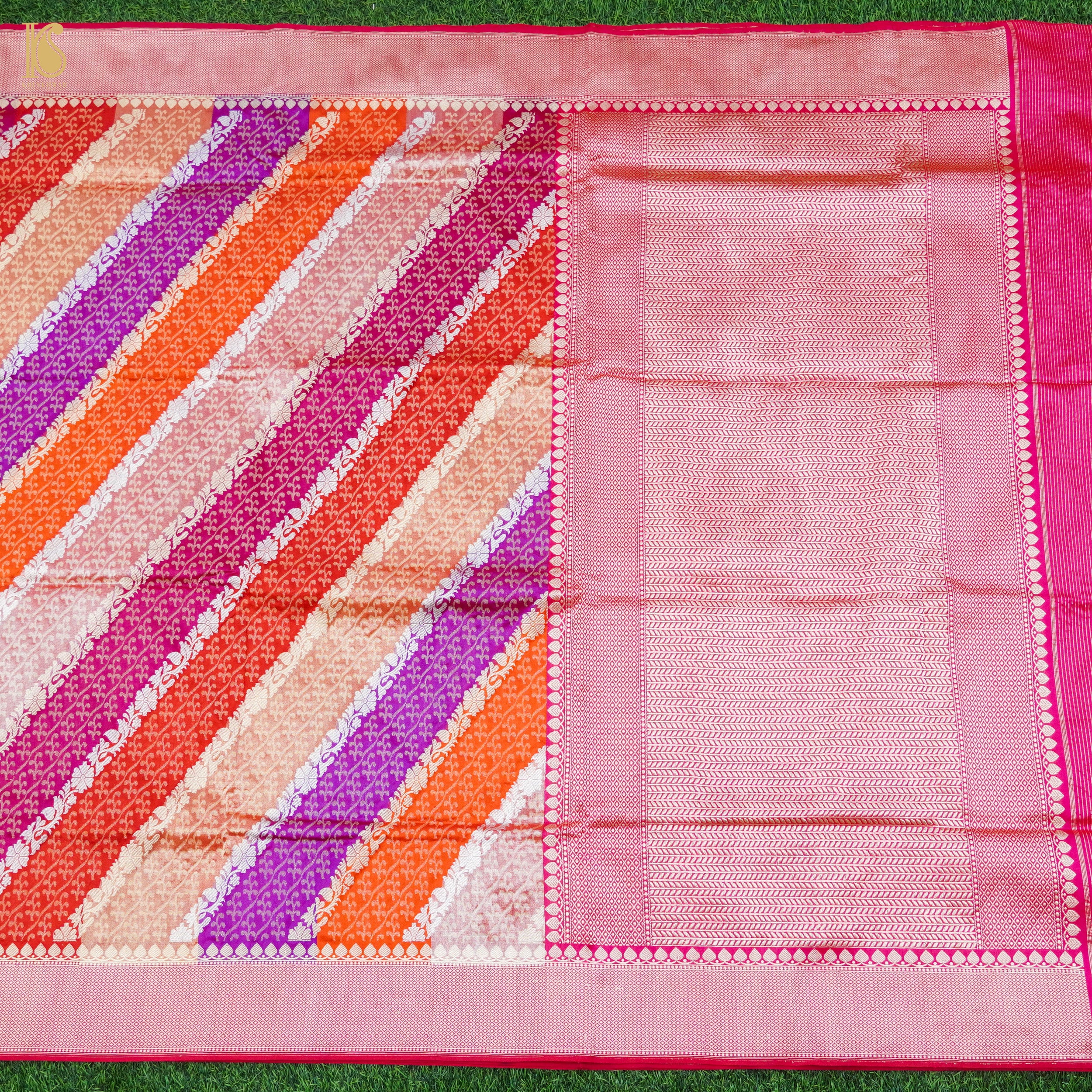 Strawberry Pink Handwoven Pure Katan Silk Kadwa Banarasi Rangkat Saree - Khinkhwab