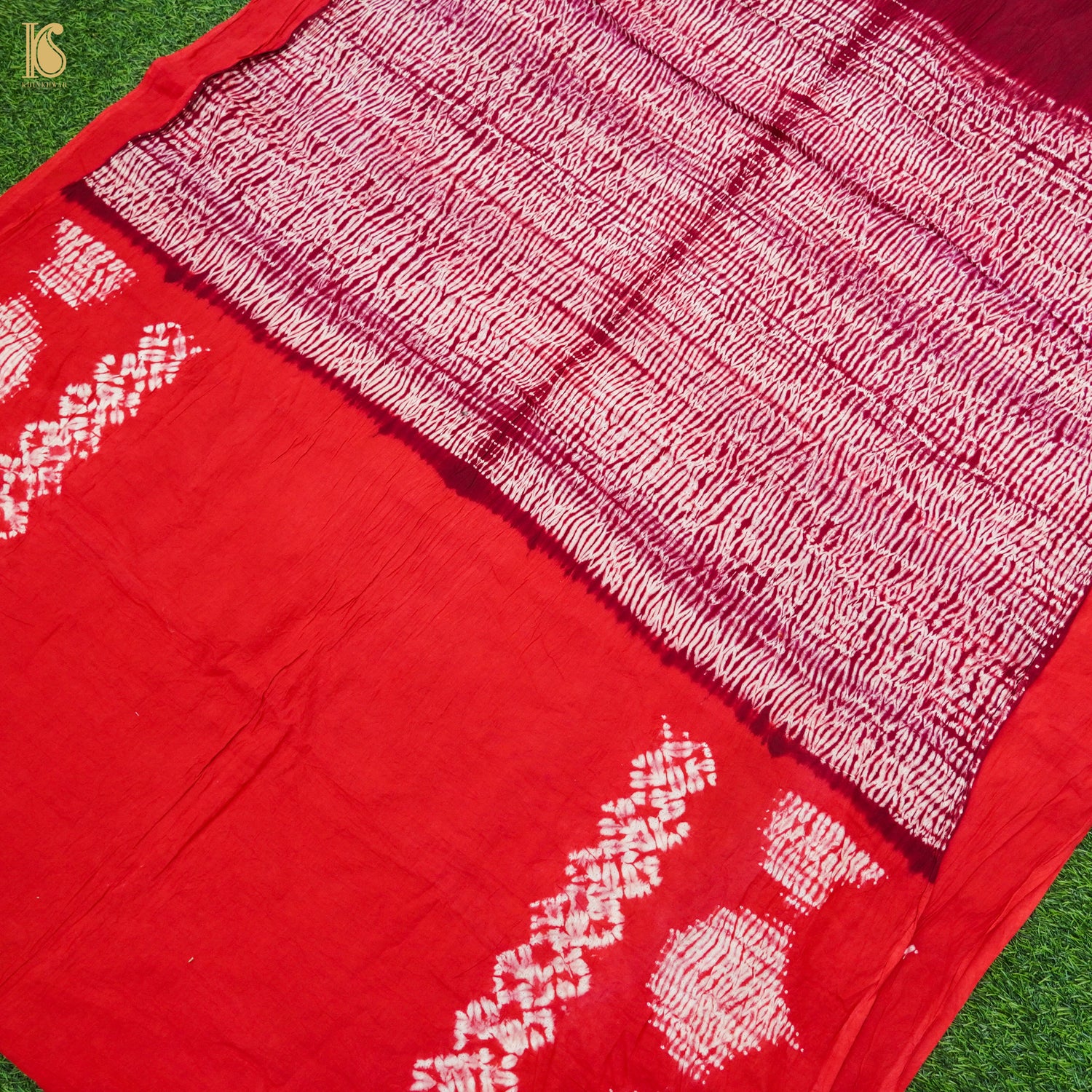 Red Pure Mul Cotton Shibori Saree - Khinkhwab