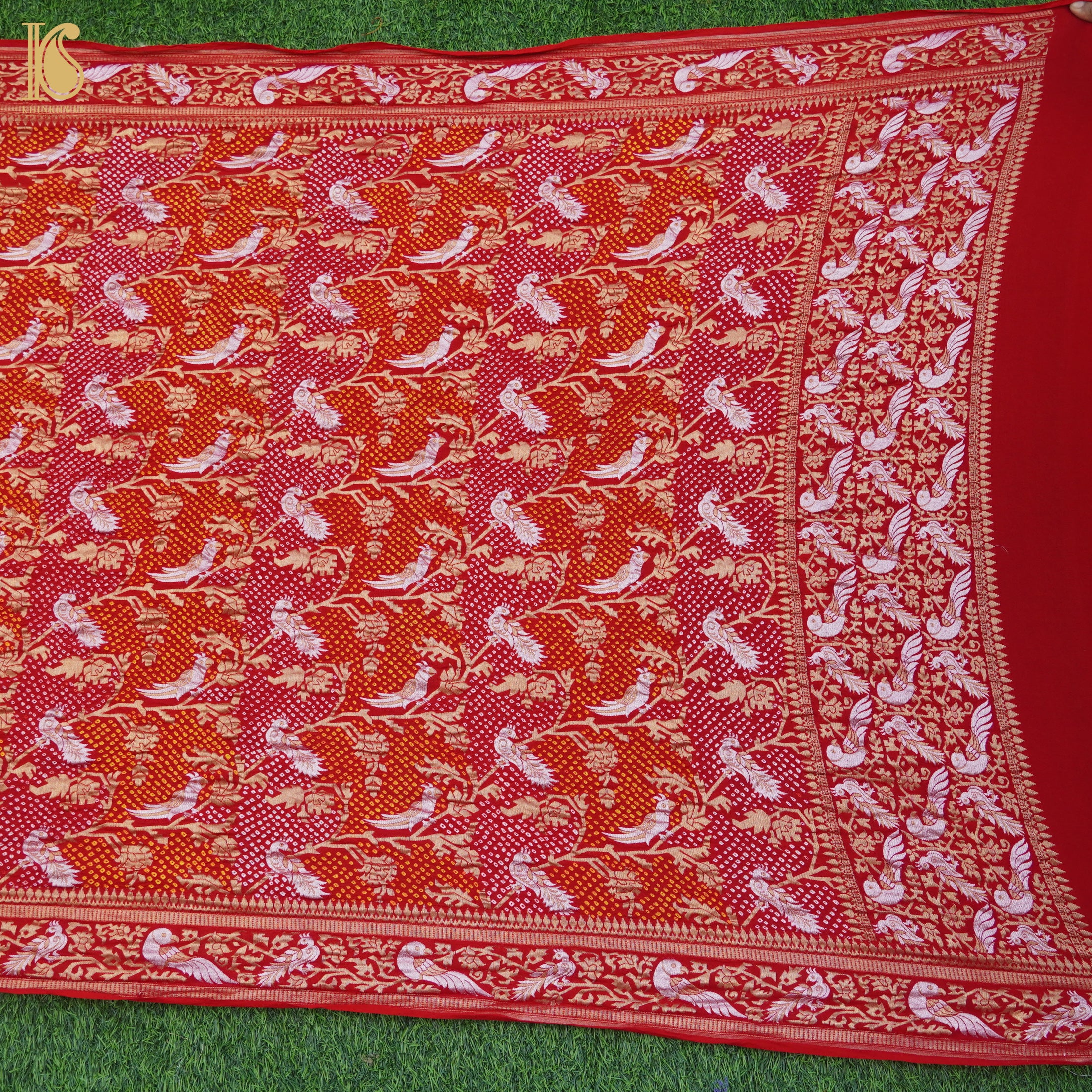 Guardsman Red Georgette Handloom Bandhani Banarasi Birds Dupatta - Khinkhwab