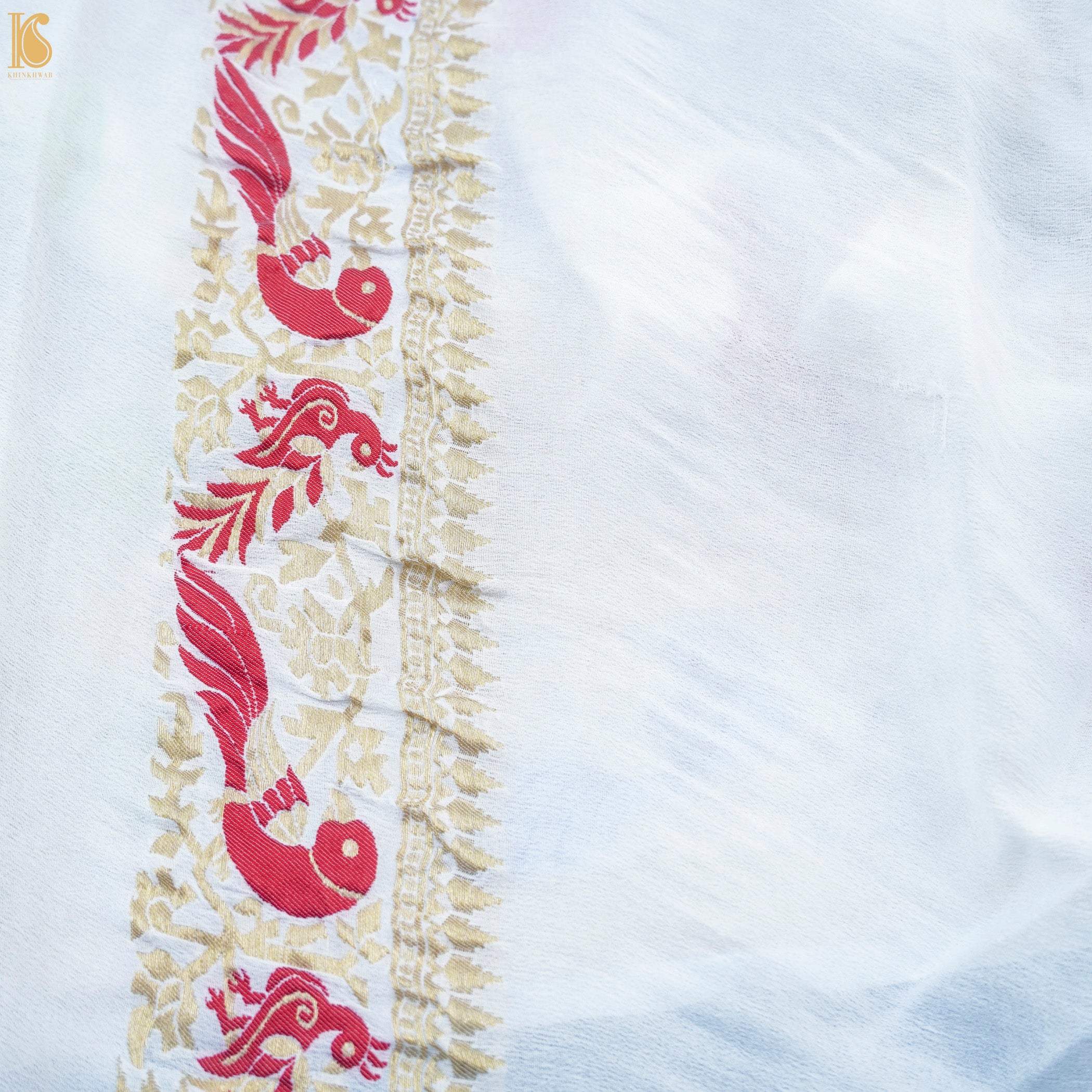 Preorder: White Pure Georgette Banarasi Birds of Paradise Saree - Khinkhwab