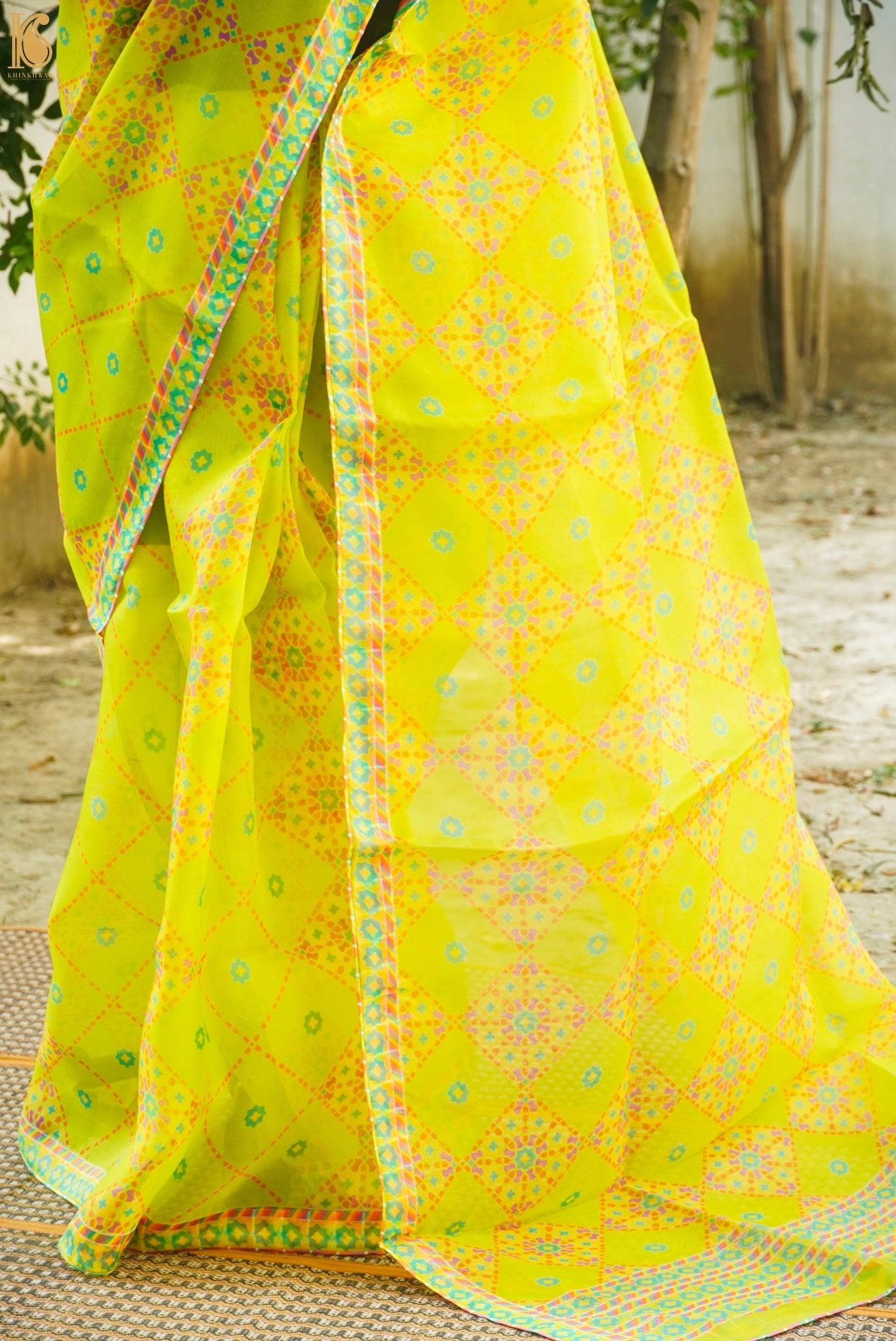 NİLÜFER - Chartreuse Yellow Pure Organza Print Saree - Khinkhwab